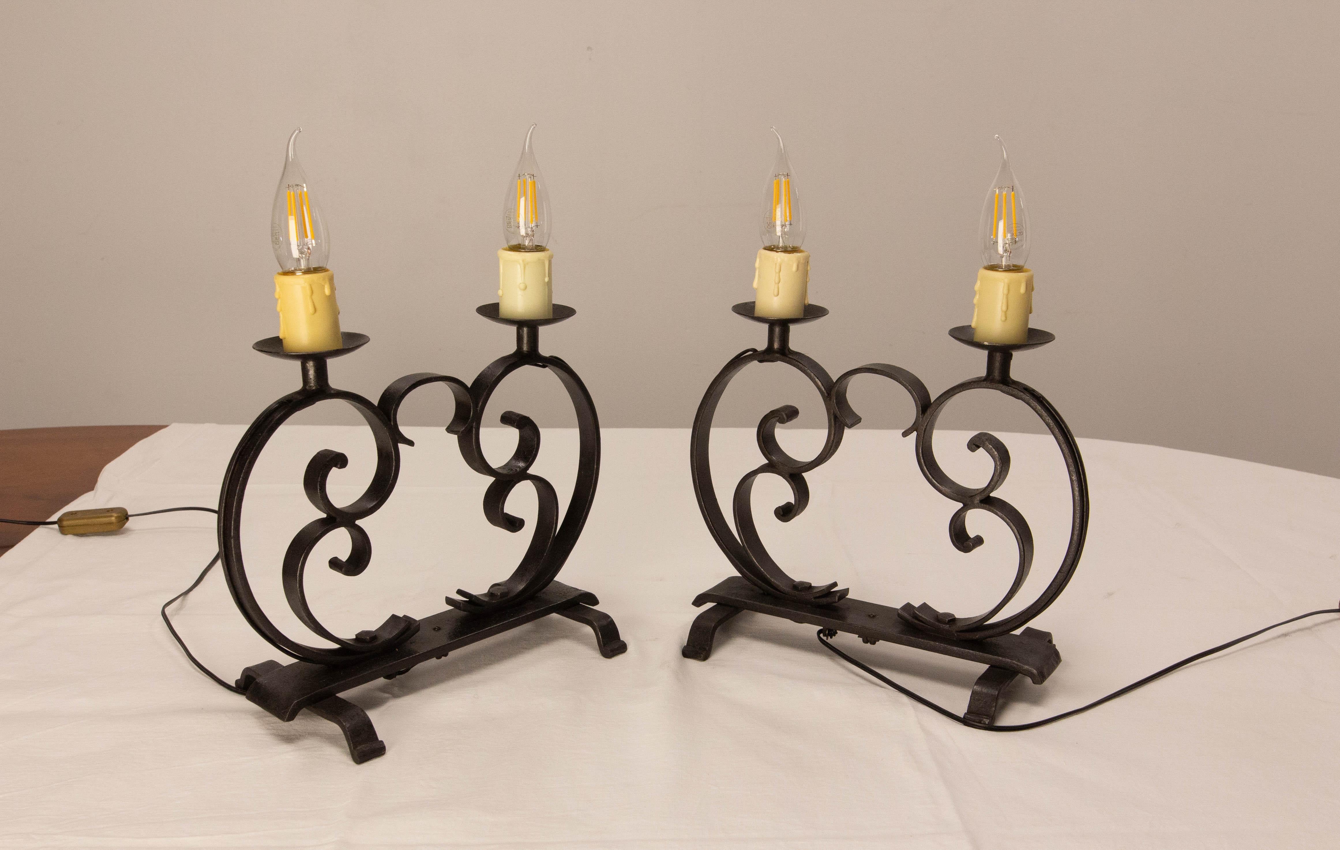 French Pair of Table Lamps Wrought Iron, Mid-Century In Good Condition For Sale In Labrit, Landes