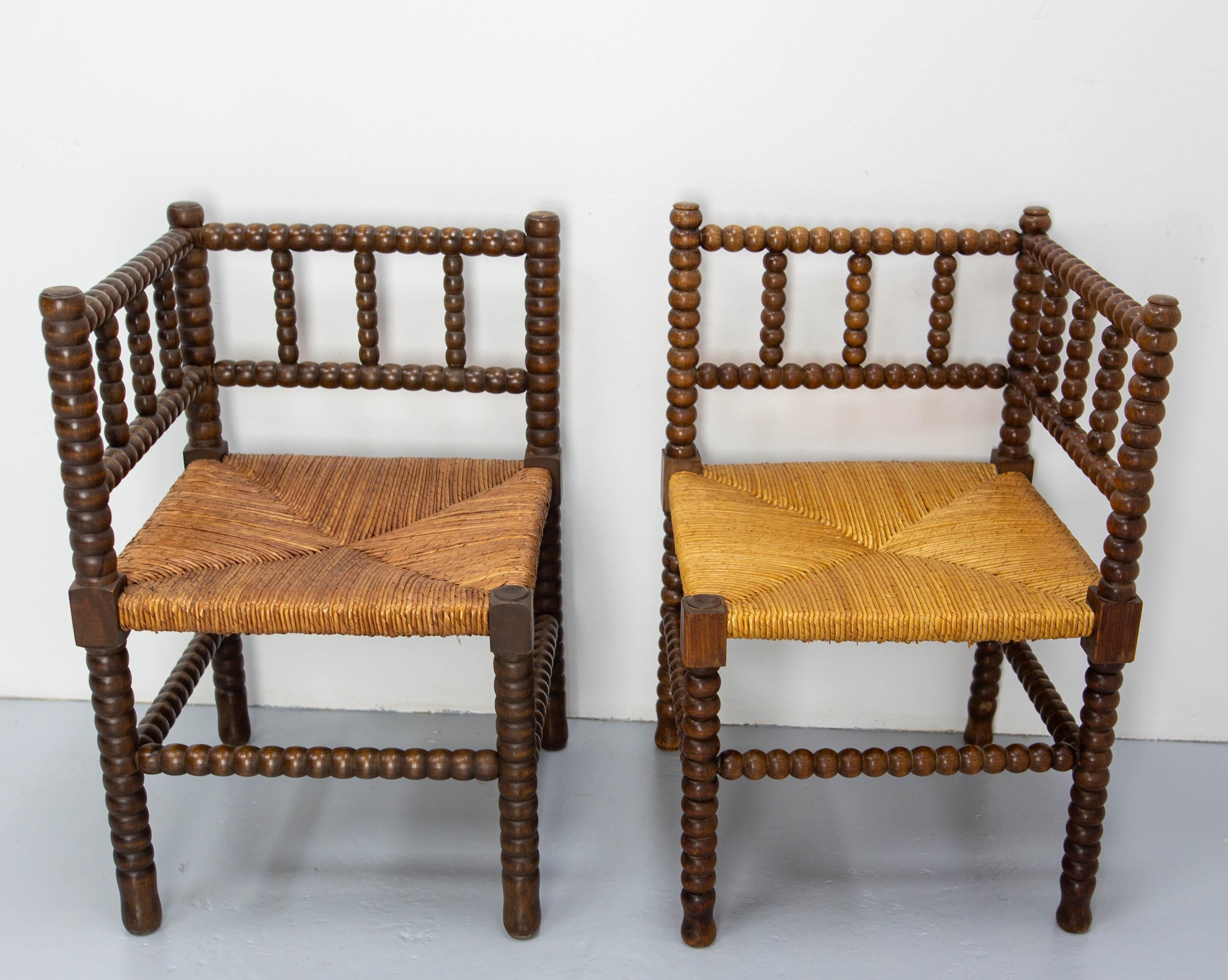 Mid-20th Century French Pair of Turned & Straw Beech Chairs, circa 1940 For Sale