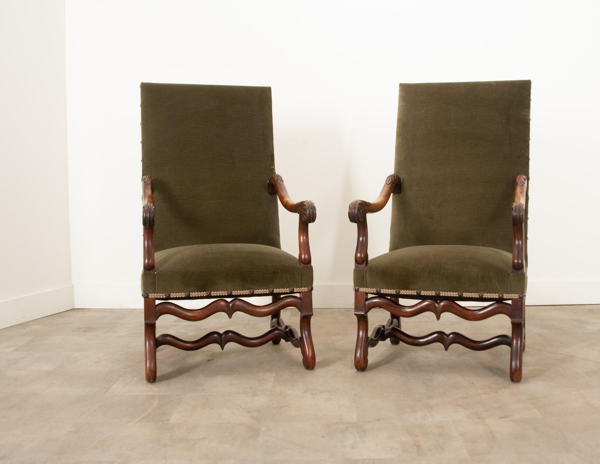 Louis XIII French Pair of Walnut Os de Mouton Armchairs