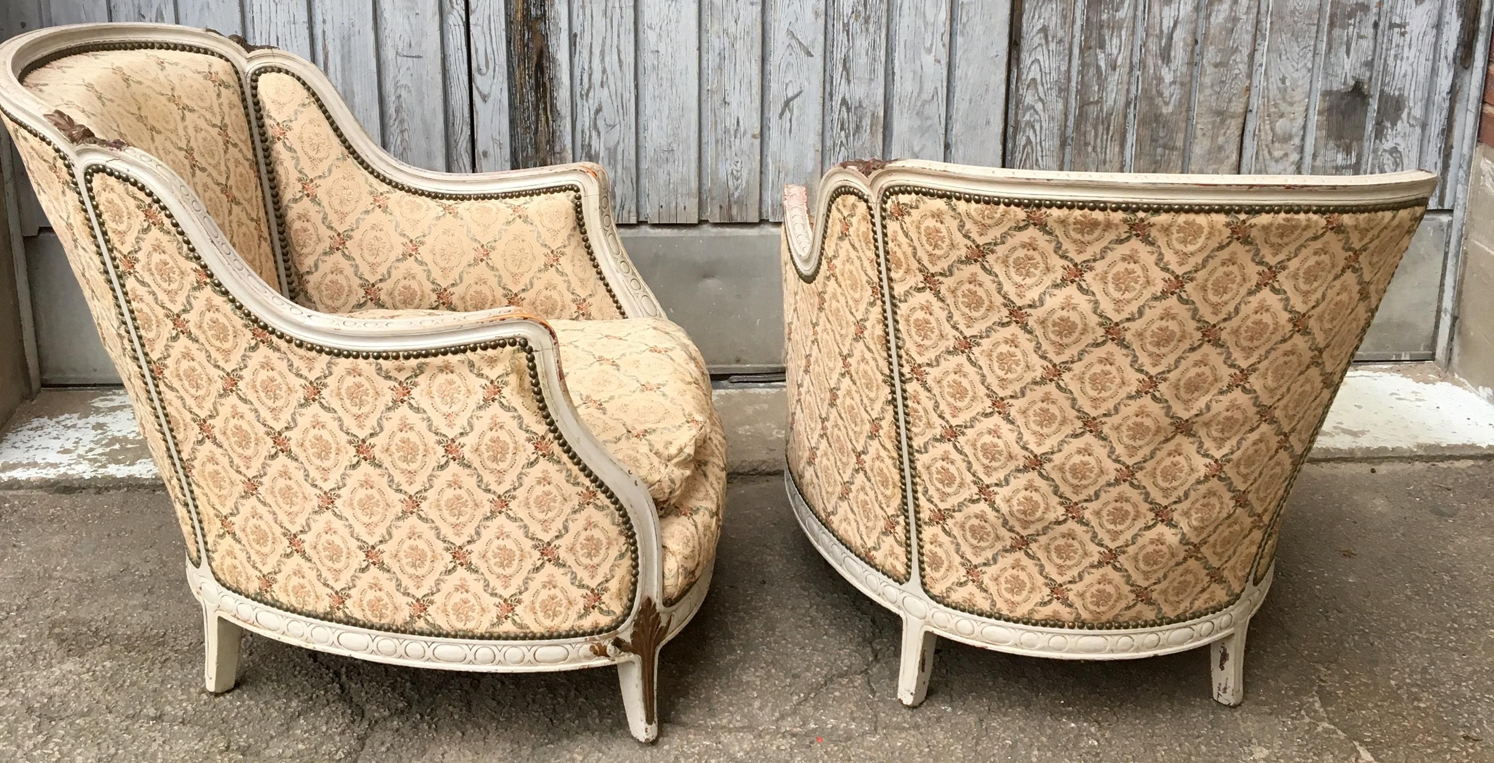 French Pair of White Painted Rococo Bergère Armchairs 7