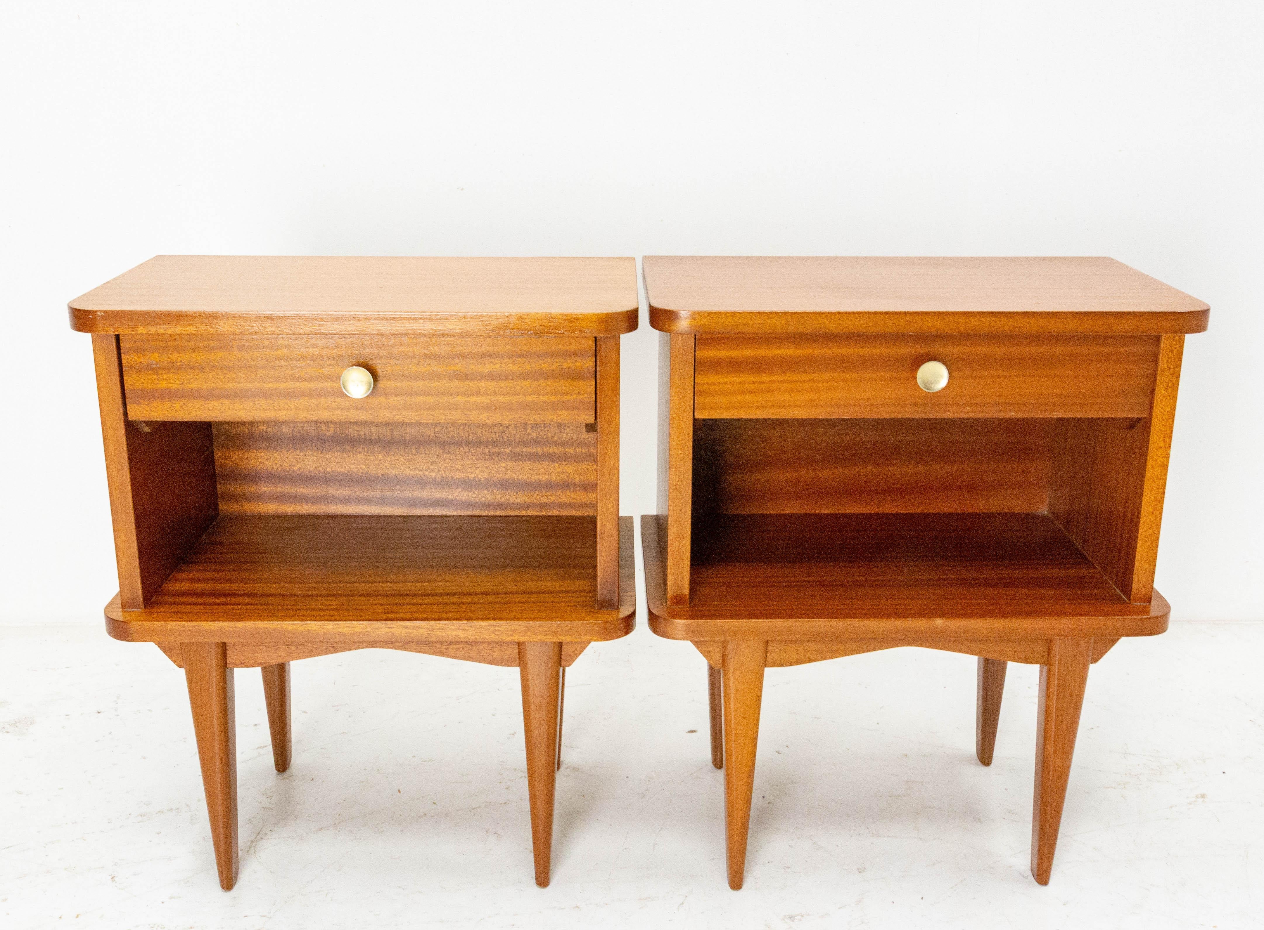 French side cabinets nightstand wood bedside tables
Midcentury 1960
One top of the cabinets is lighter than the other.

Shipping: 
1 pack: P 58/L 46/H 56.5 cm 15.2 kg.