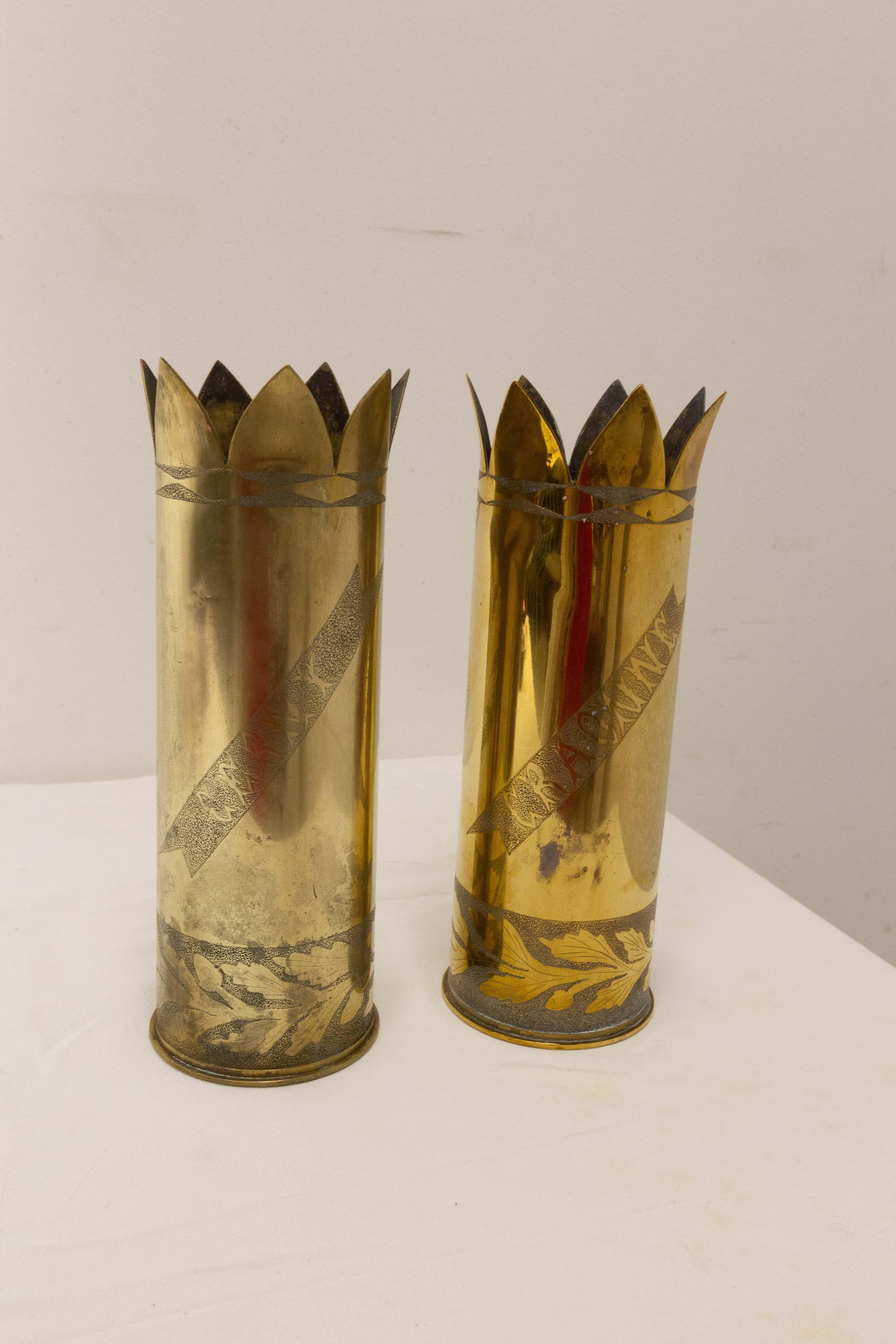 20th Century French Pair of World War I Brass Engraved Shell Casings Trench Artillery, French For Sale