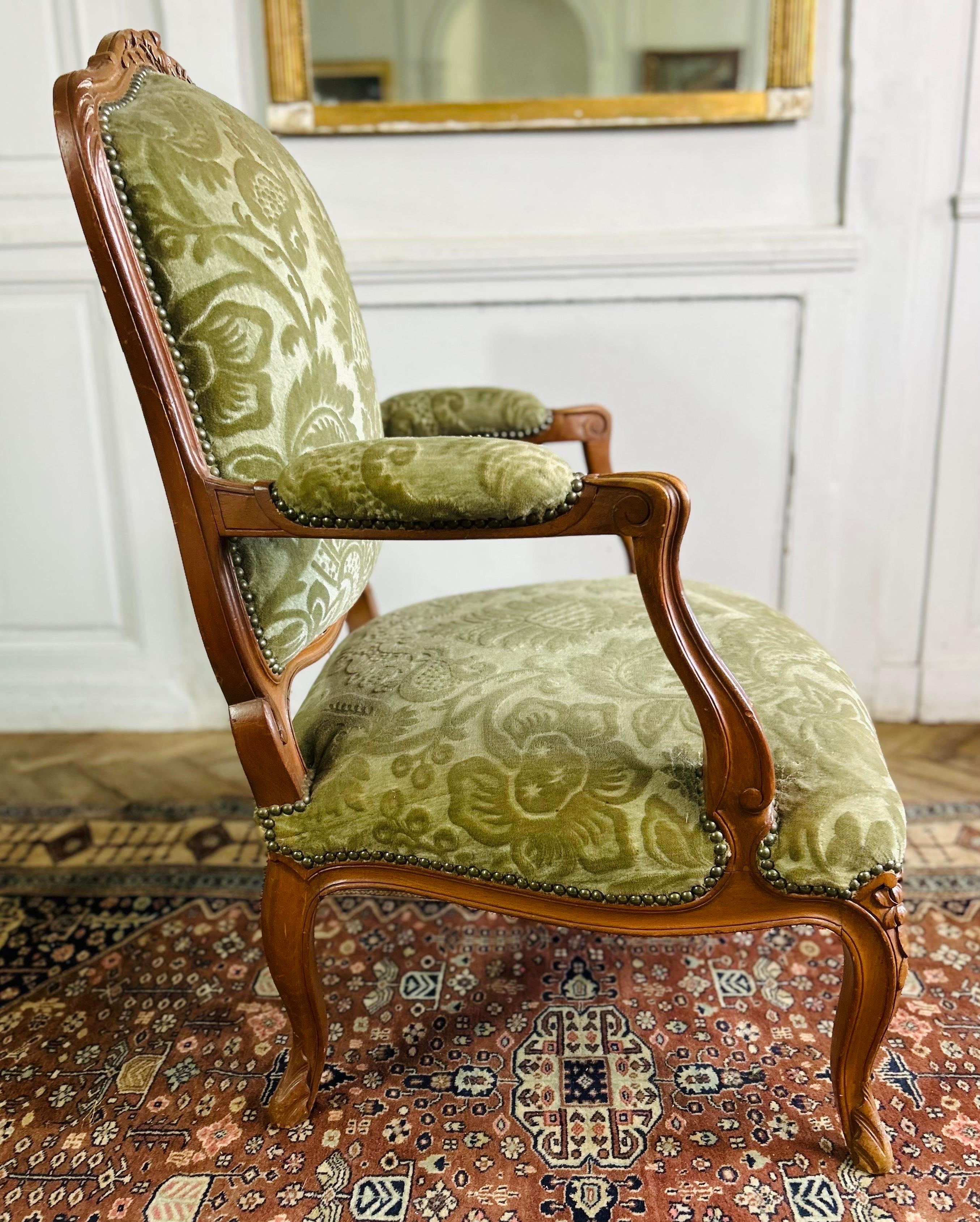 French Pair Queen Louis XV cabriolet armchairs green velvet upholstery 19th  For Sale 8