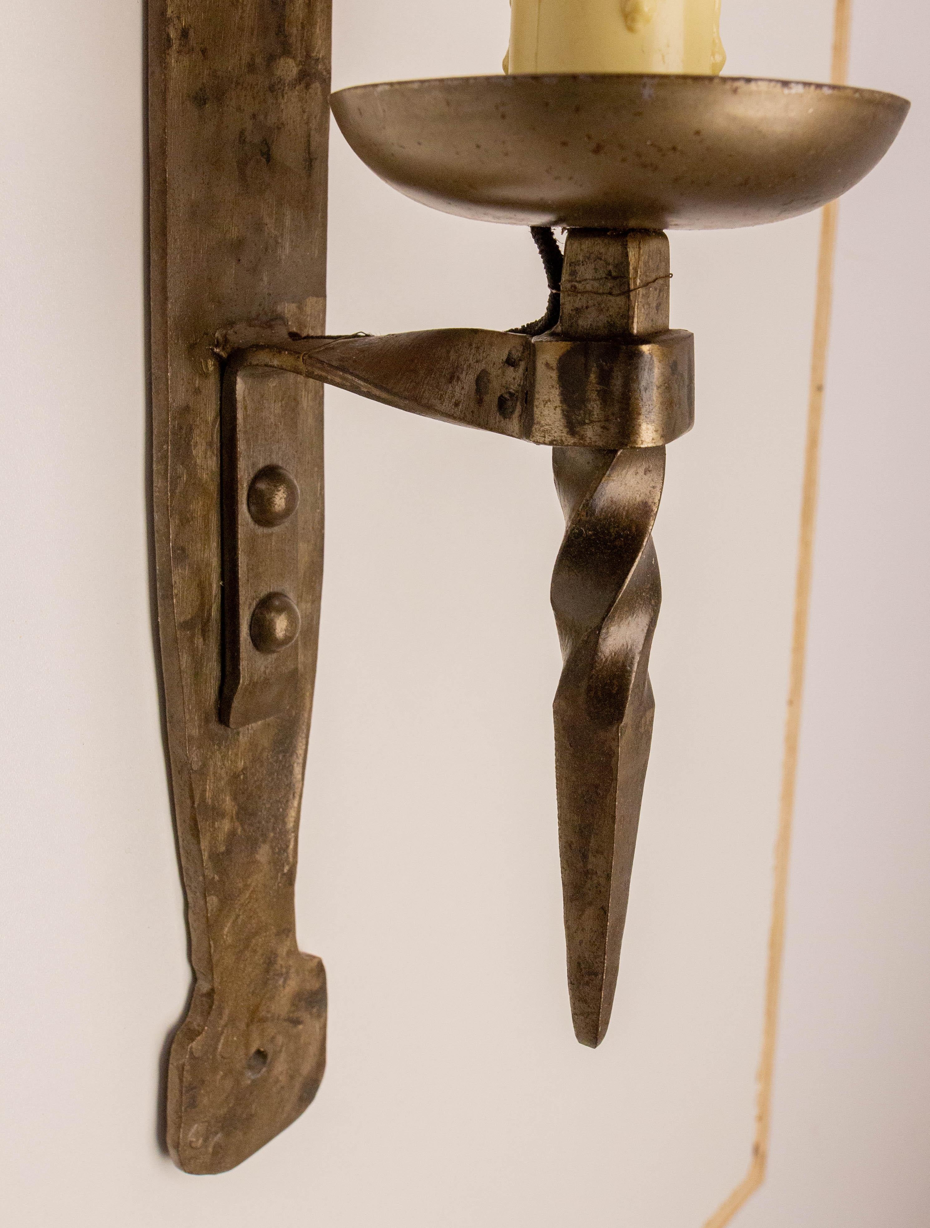 Paire d'appliques en fer forgé de style espagnol, 1960 en vente 1