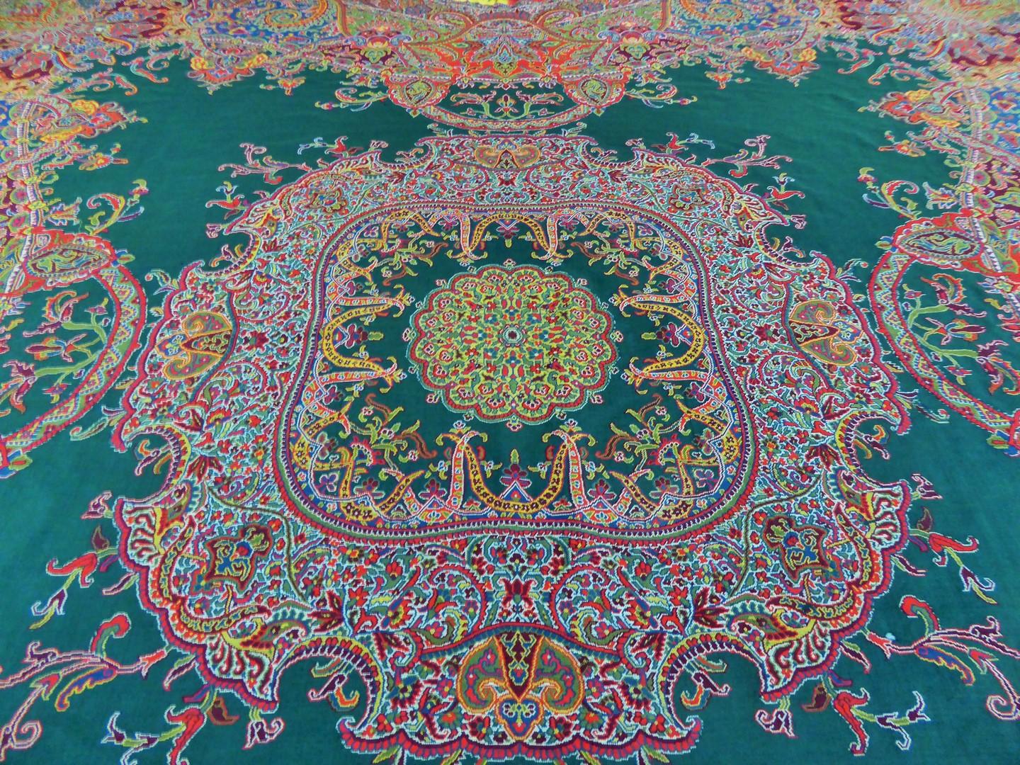 French Paisley Shawl called Palatin – Manufacture Fortier – Paris Circa 1839 For Sale 5