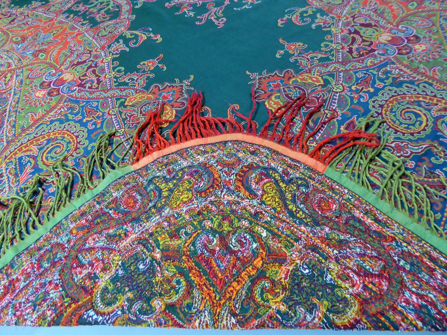 French Paisley Shawl called Palatin – Manufacture Fortier – Paris Circa 1839 For Sale 7