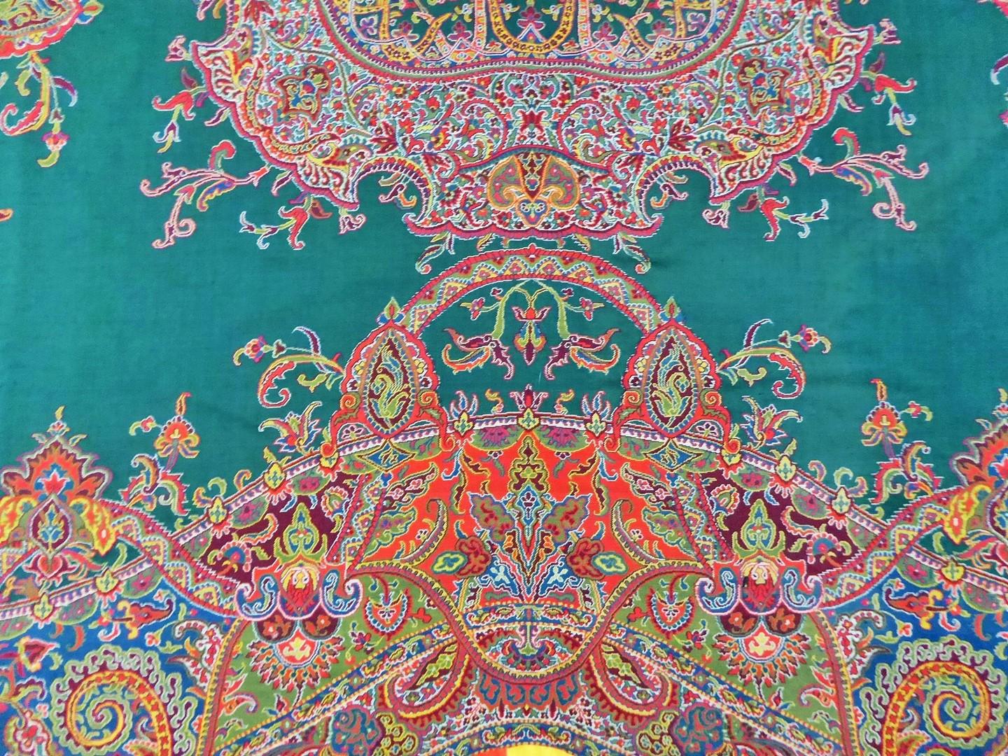 French Paisley Shawl called Palatin – Manufacture Fortier – Paris Circa 1839 For Sale 9