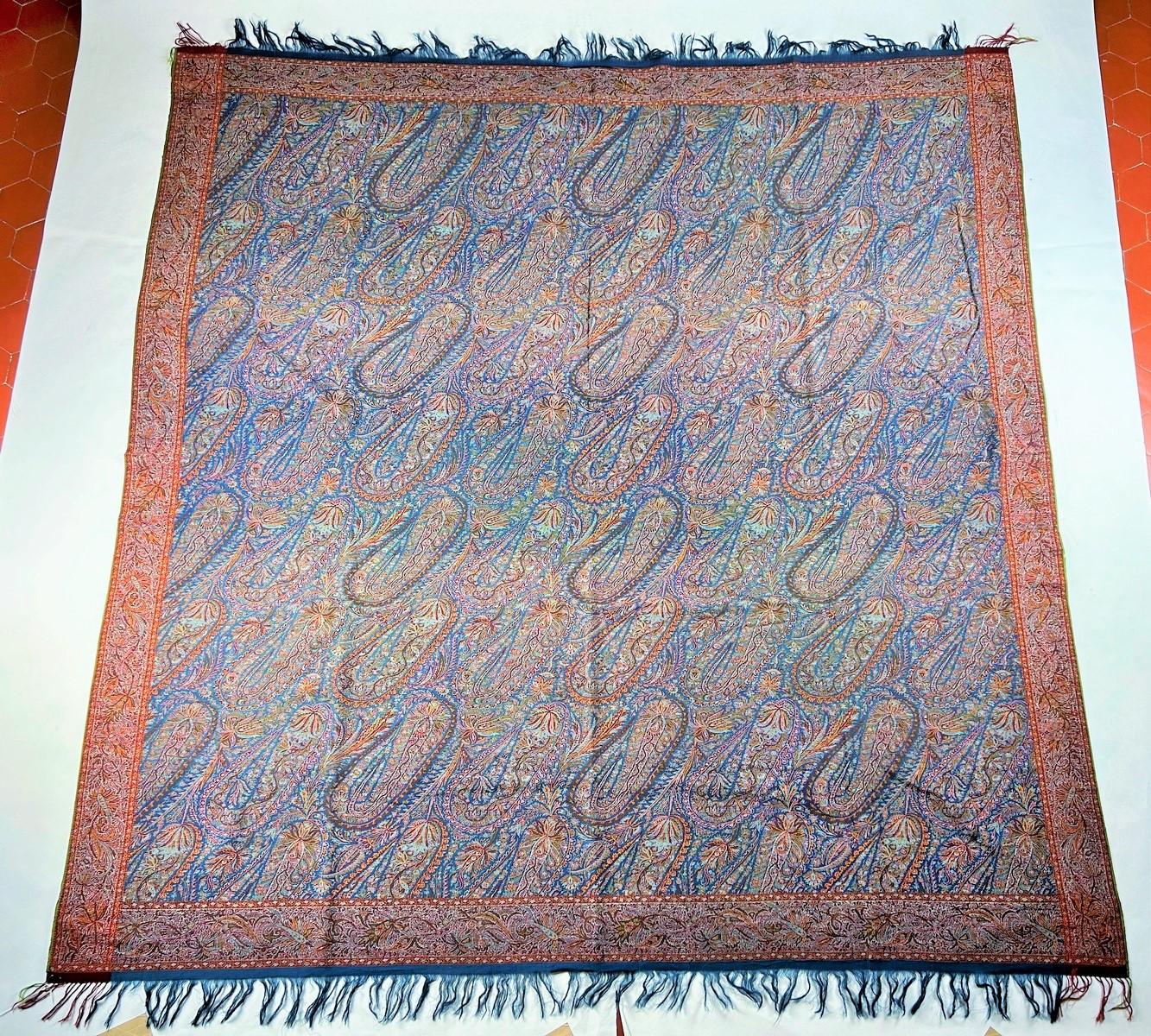 Gray French paisley shawl with blue background decorated with Boteh - Lyon Circa 1850
