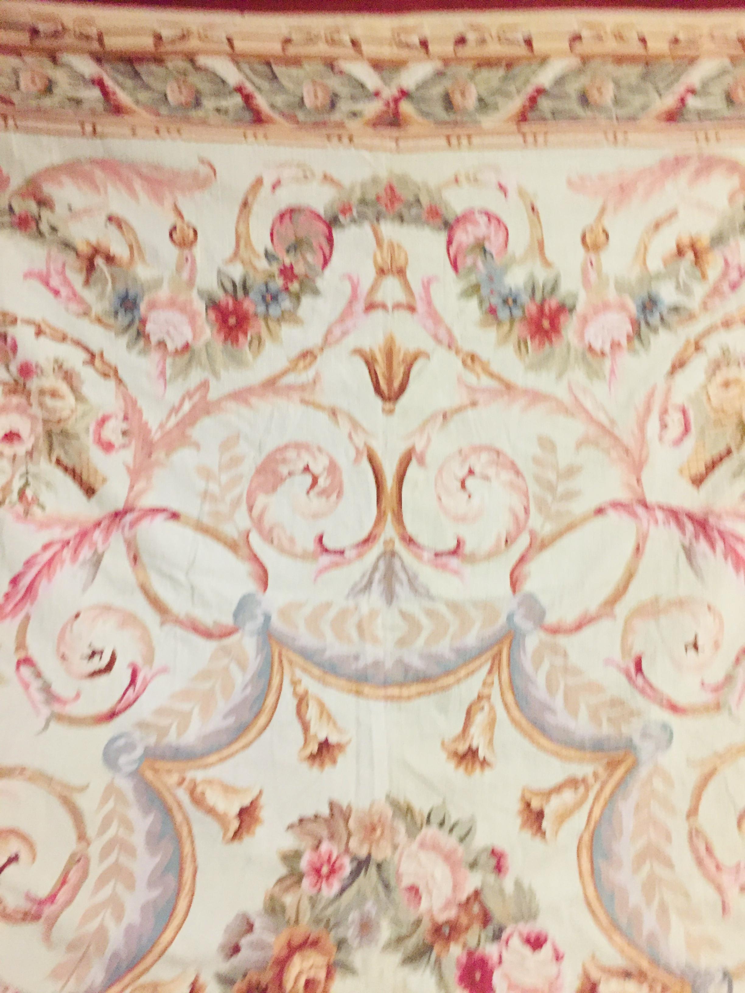 French Palace Aubusson Rug circa 1930 Very Large In Good Condition In Berlin, DE