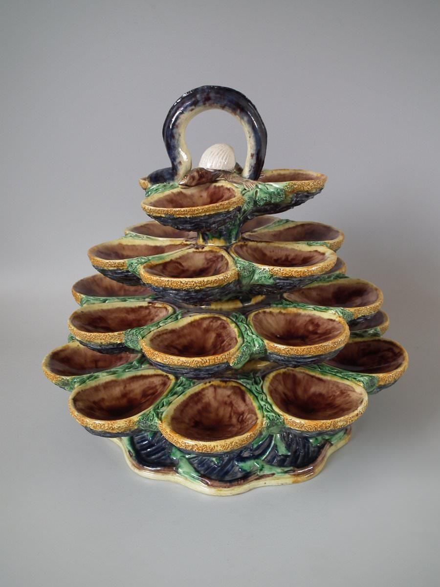 French Palissy Majolica Oyster Stand In Good Condition In Chelmsford, Essex