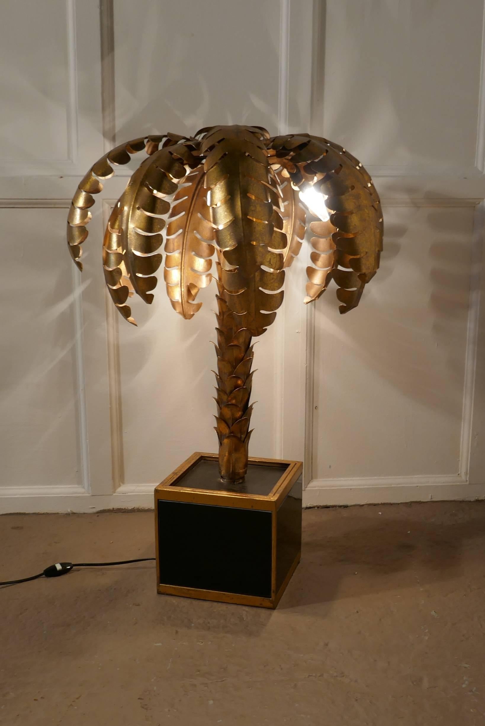 French Palm Tree Tole Ware Table Lamp from Maison Jansen, circa 1970 1