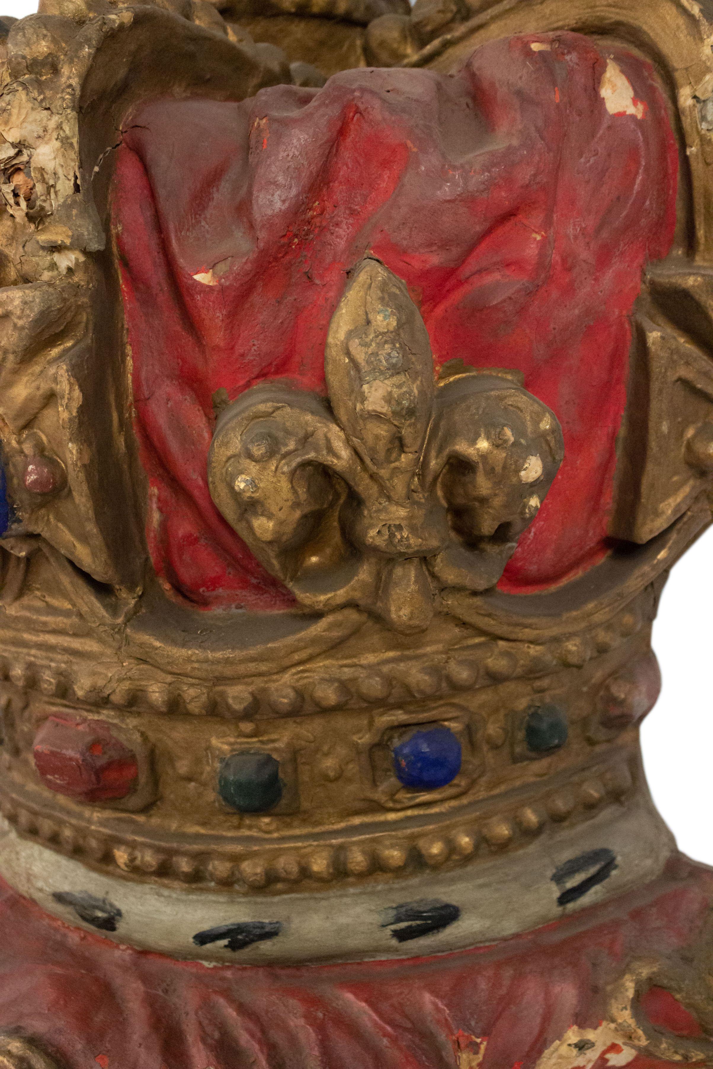 French Papier Mache Crown Plaque In Good Condition For Sale In Queens, NY