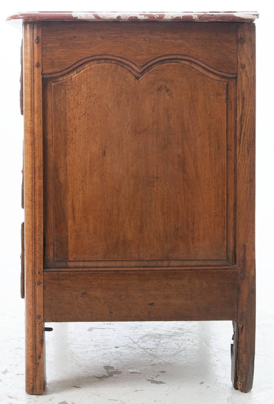 French Parisian 18th Century Marble-Top Commode For Sale 3