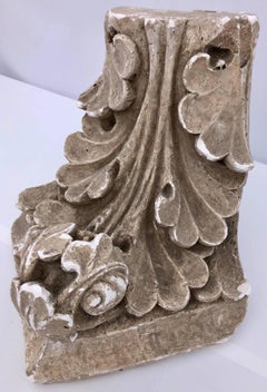 French Parisian Plaster Corner Corinthian Style Wall Sconce, Early 1900s