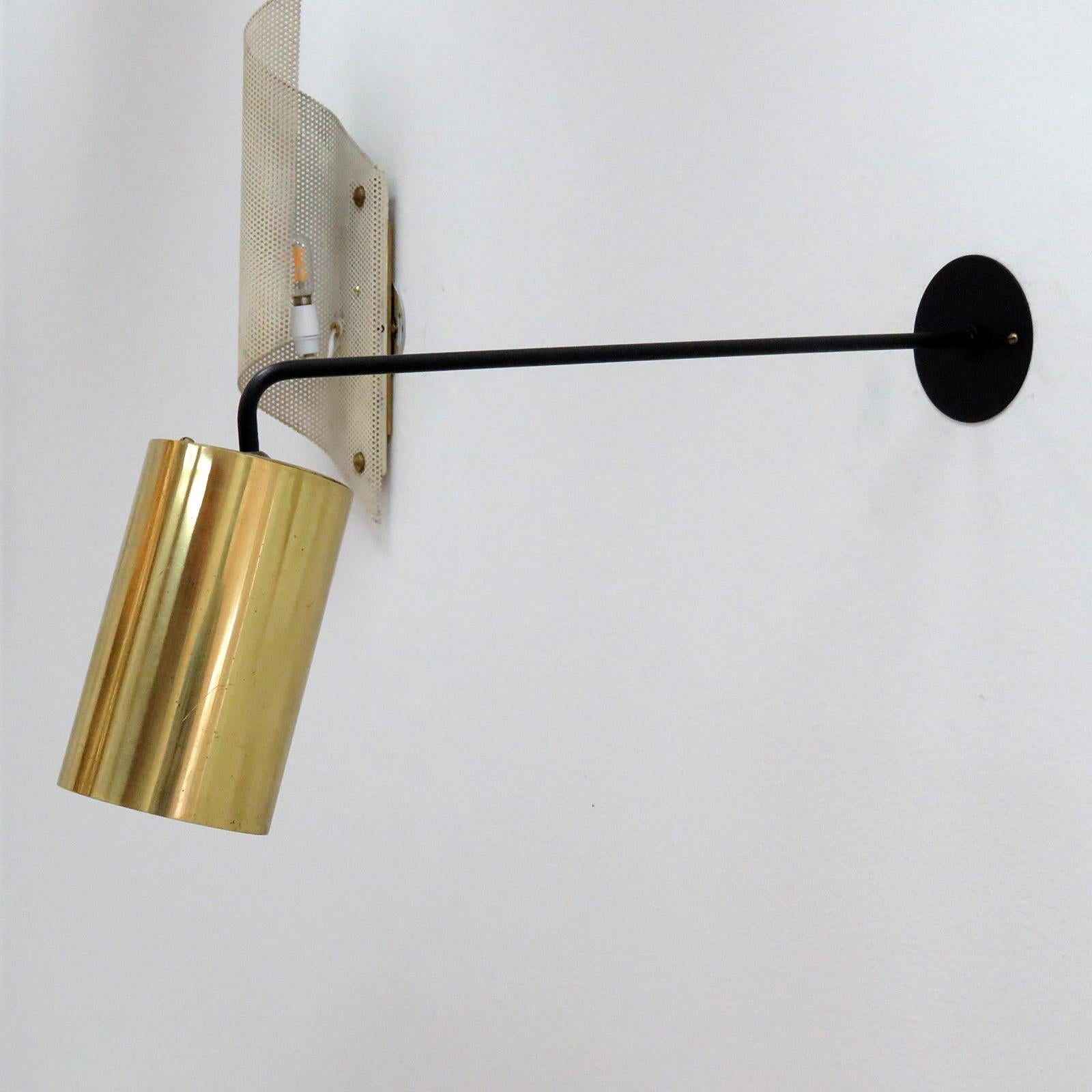 Enameled French Parscot Wall Light in Brass, 1970 For Sale