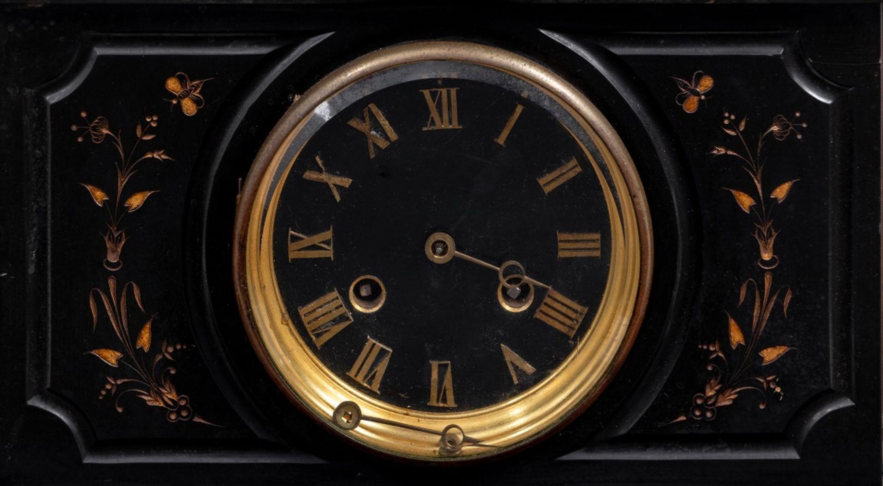 Néoclassique Horloge Chariot en bronze patiné et ardoise en vente