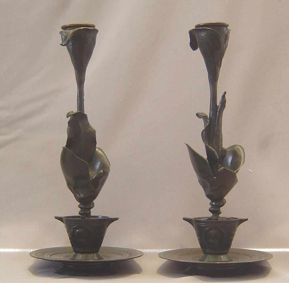 Patinated French patinated bronze candlesticks in the form of a lily in a pot For Sale