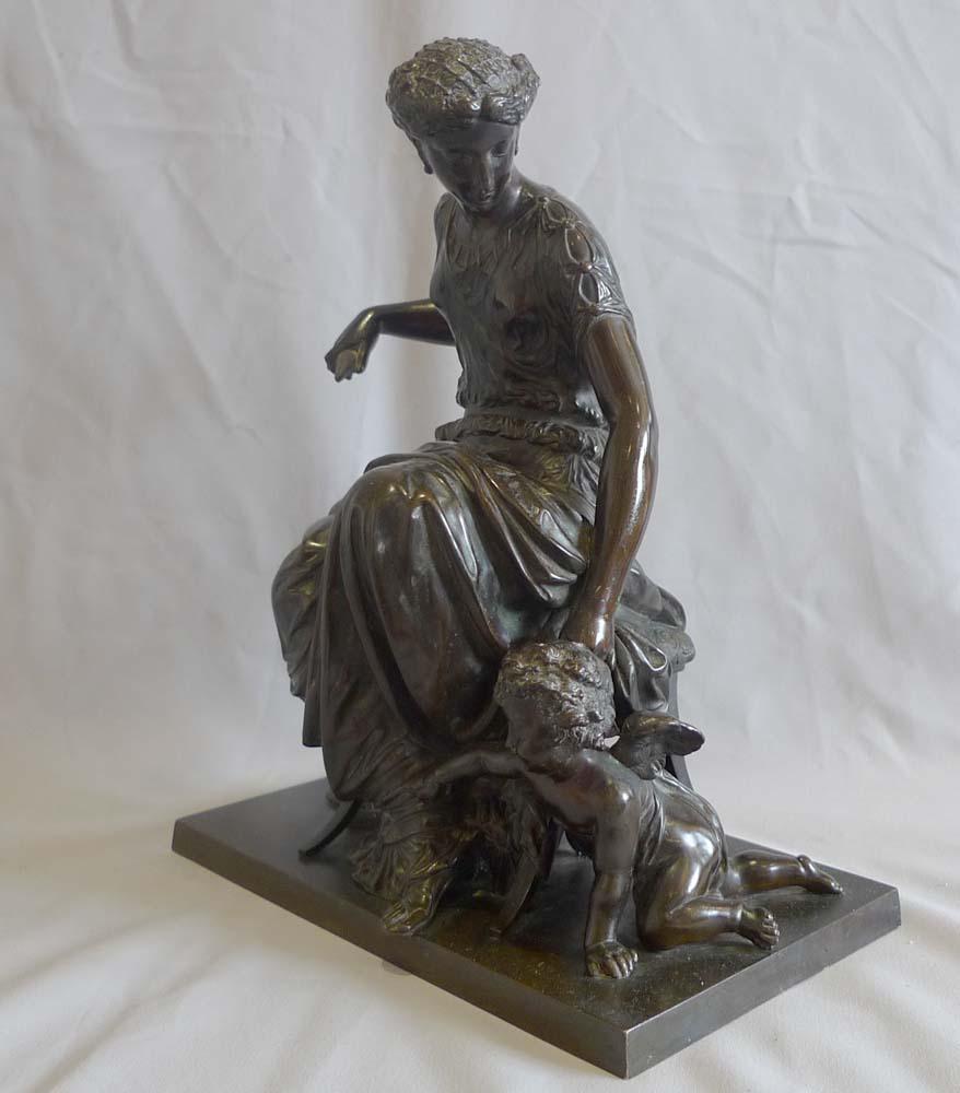 French patinated bronze group of woman and cupid by Jean Jules Salmson In Good Condition For Sale In London, GB