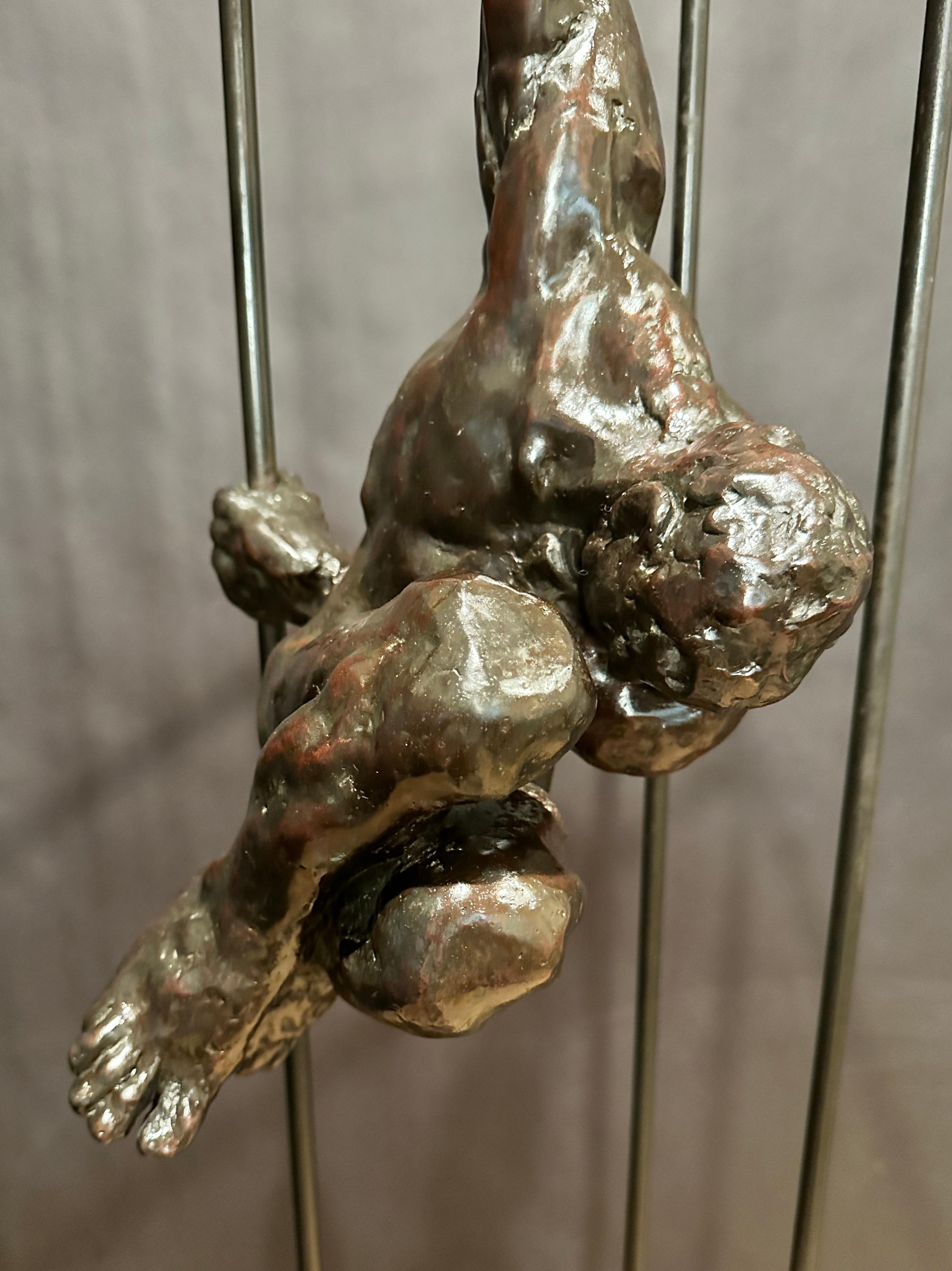 Escultura francesa de bronce patinado 