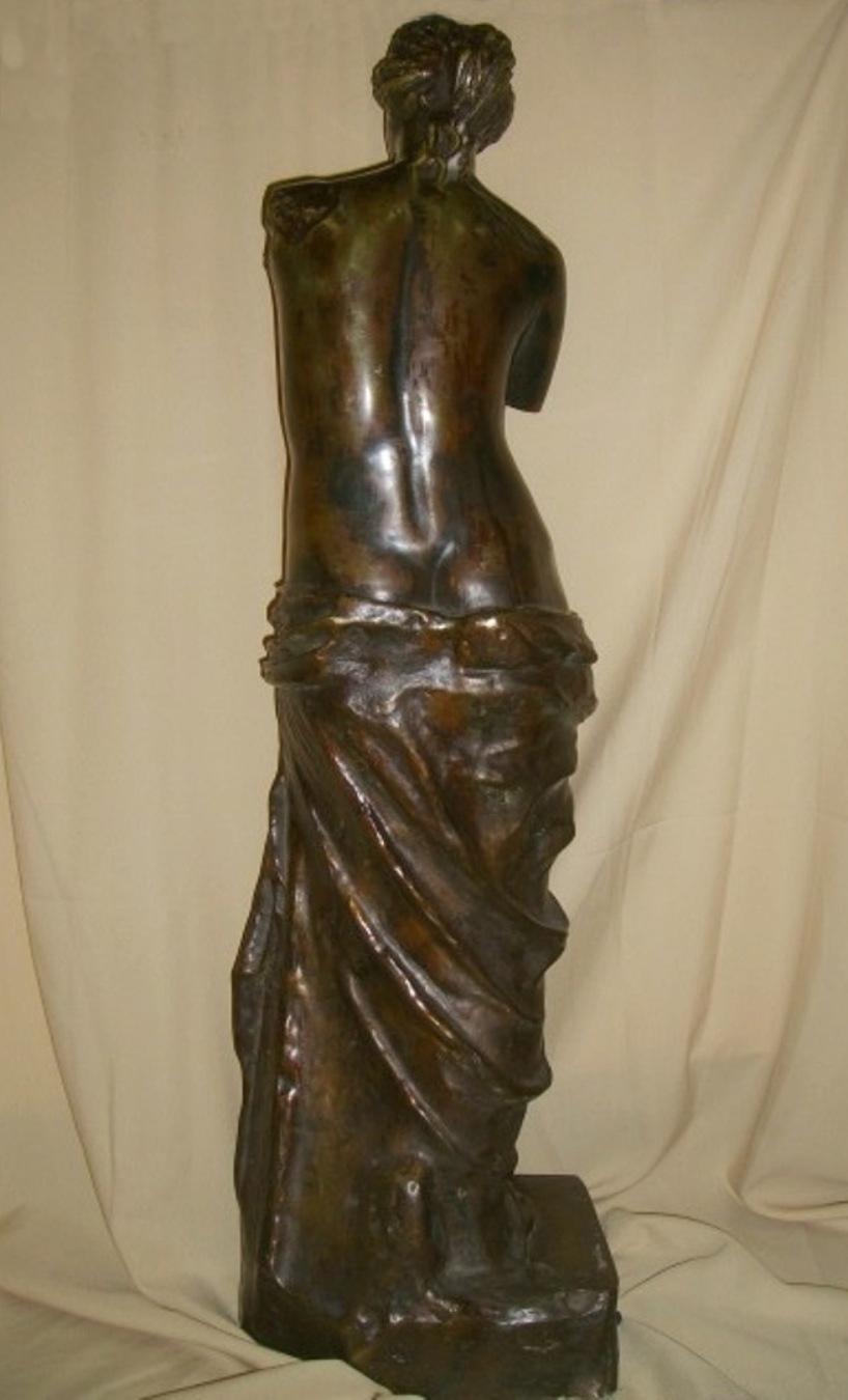 French Patinated Bronze Sculpture of Venus de Milo In Good Condition In Cypress, CA