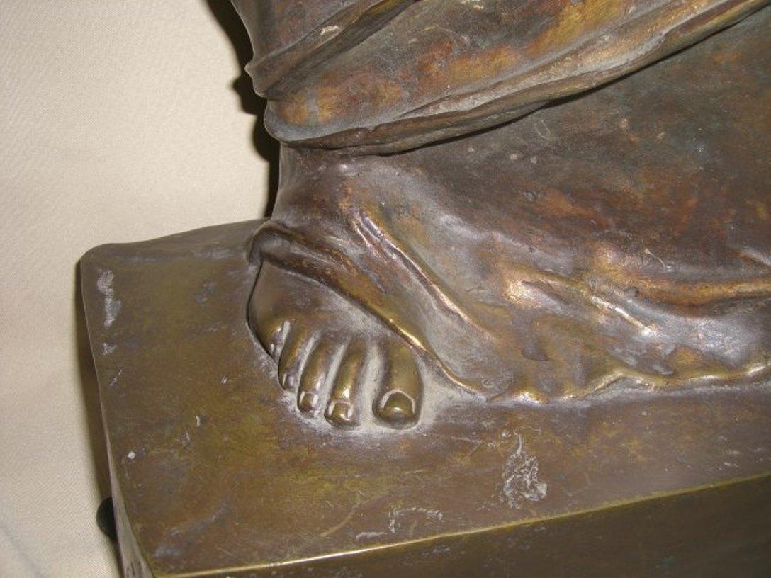 French Patinated Bronze Sculpture of Venus de Milo 2