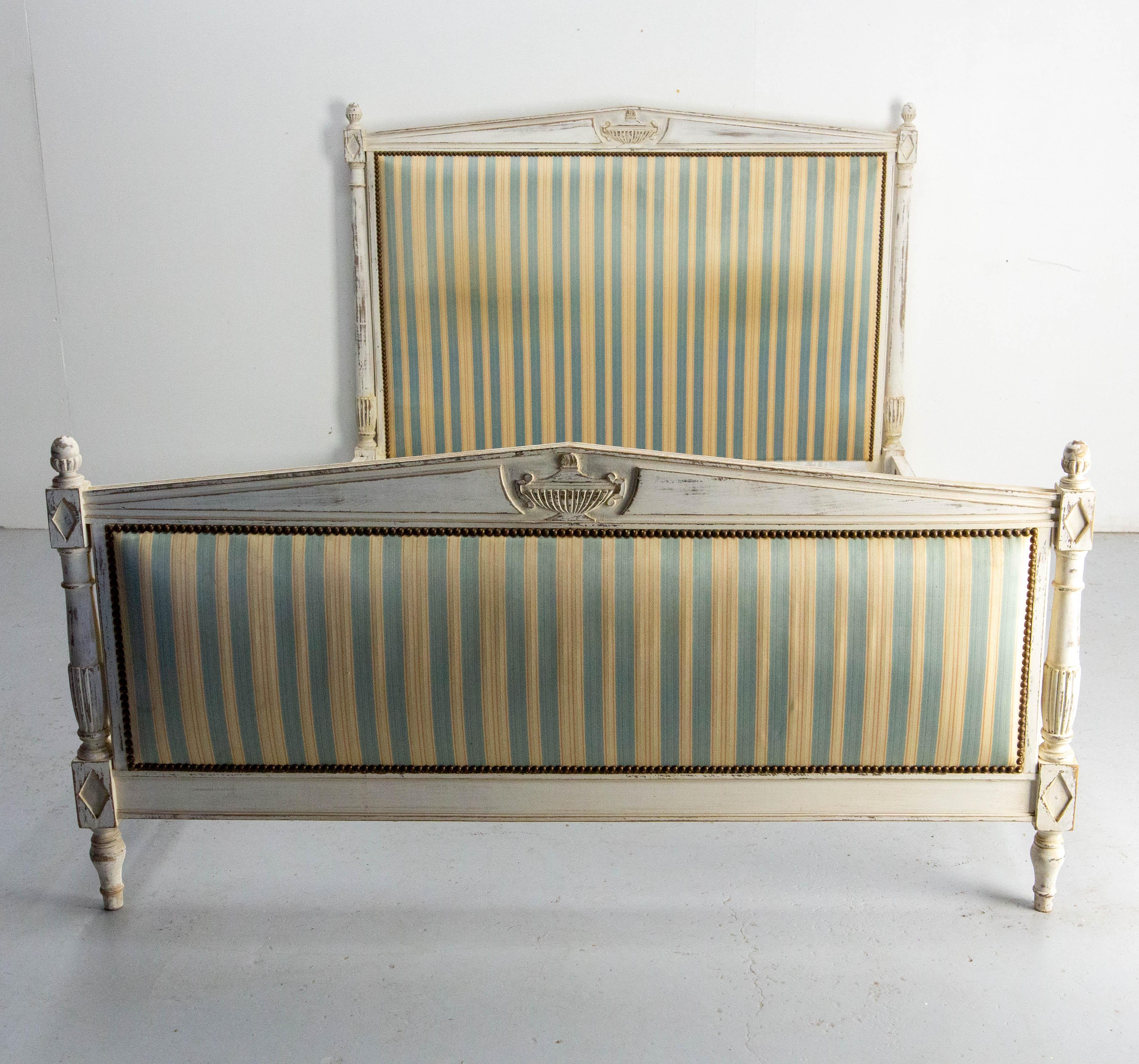 Early 20th Century French Patinated Wood Bed Full Size or Double Bed Louis XVI Style, circa 1900 For Sale