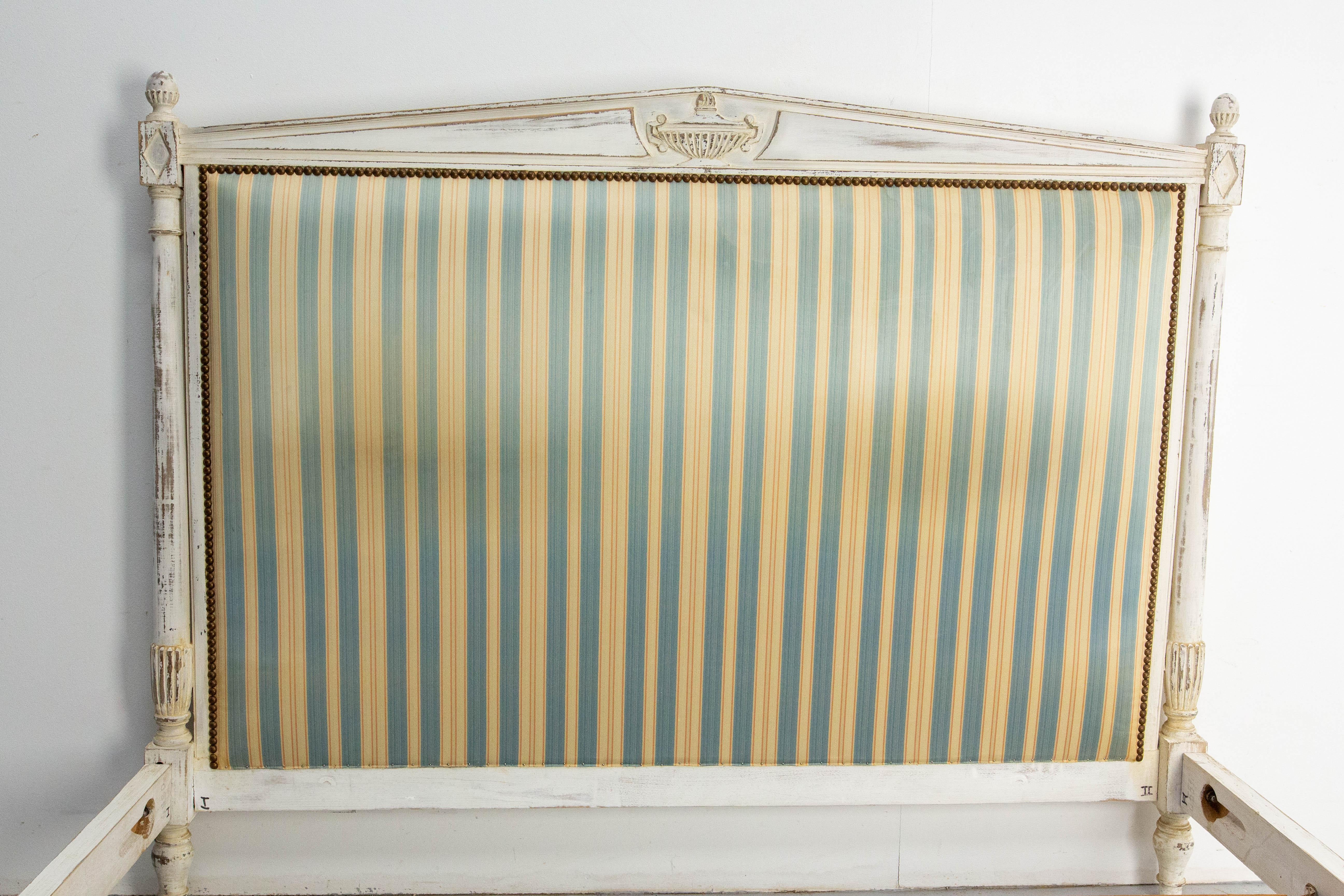 French Patinated Wood Bed Full Size or Double Bed Louis XVI Style, circa 1900 For Sale 5