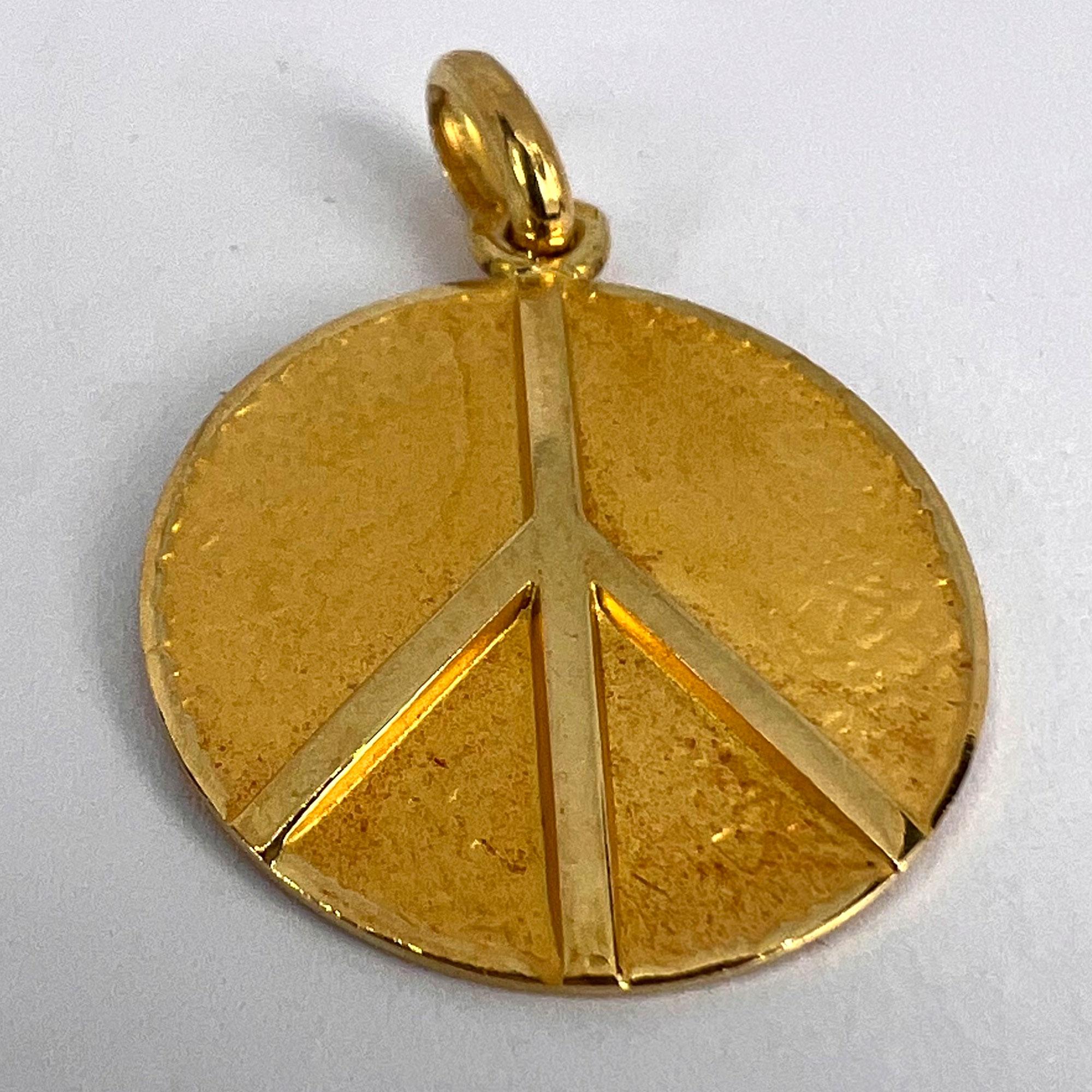 French Peace Sign 18K Yellow Gold Medal Pendant 9
