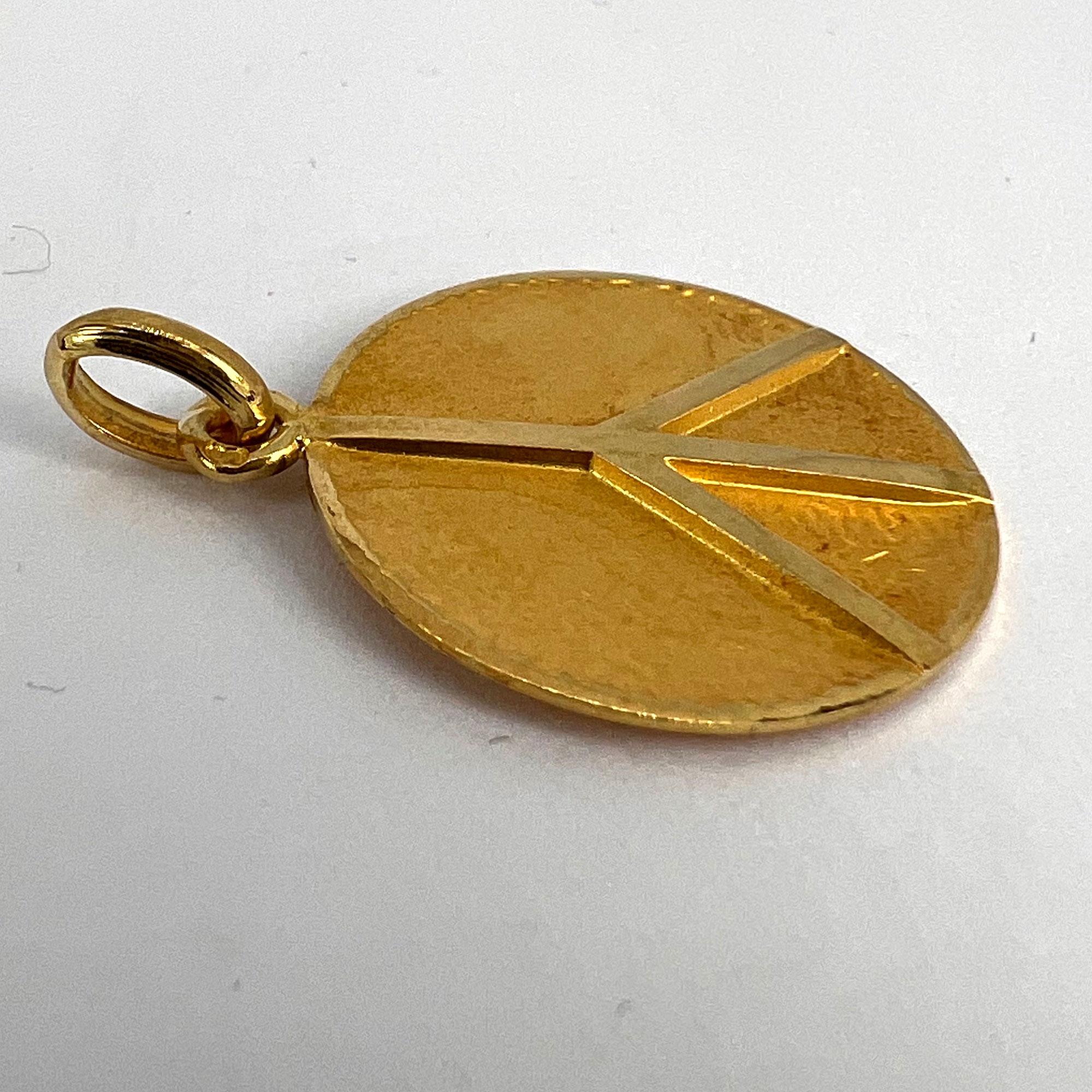 French Peace Sign 18K Yellow Gold Medal Pendant 11