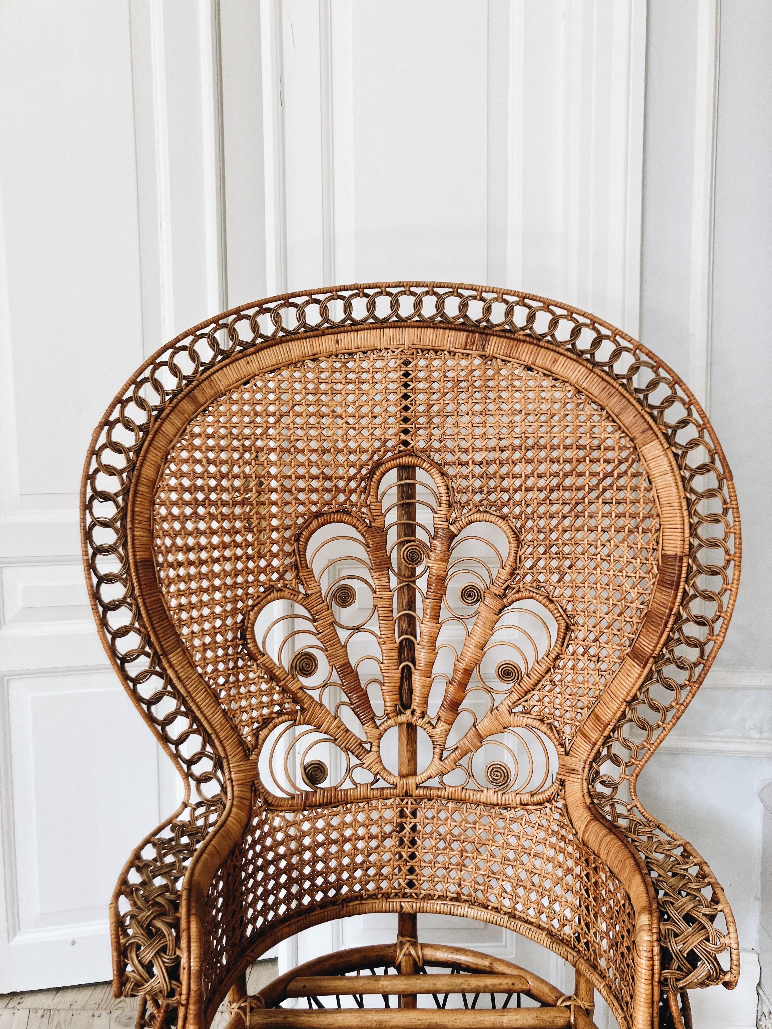 Vannerie Chaise française en forme de paon, années 60 en vente