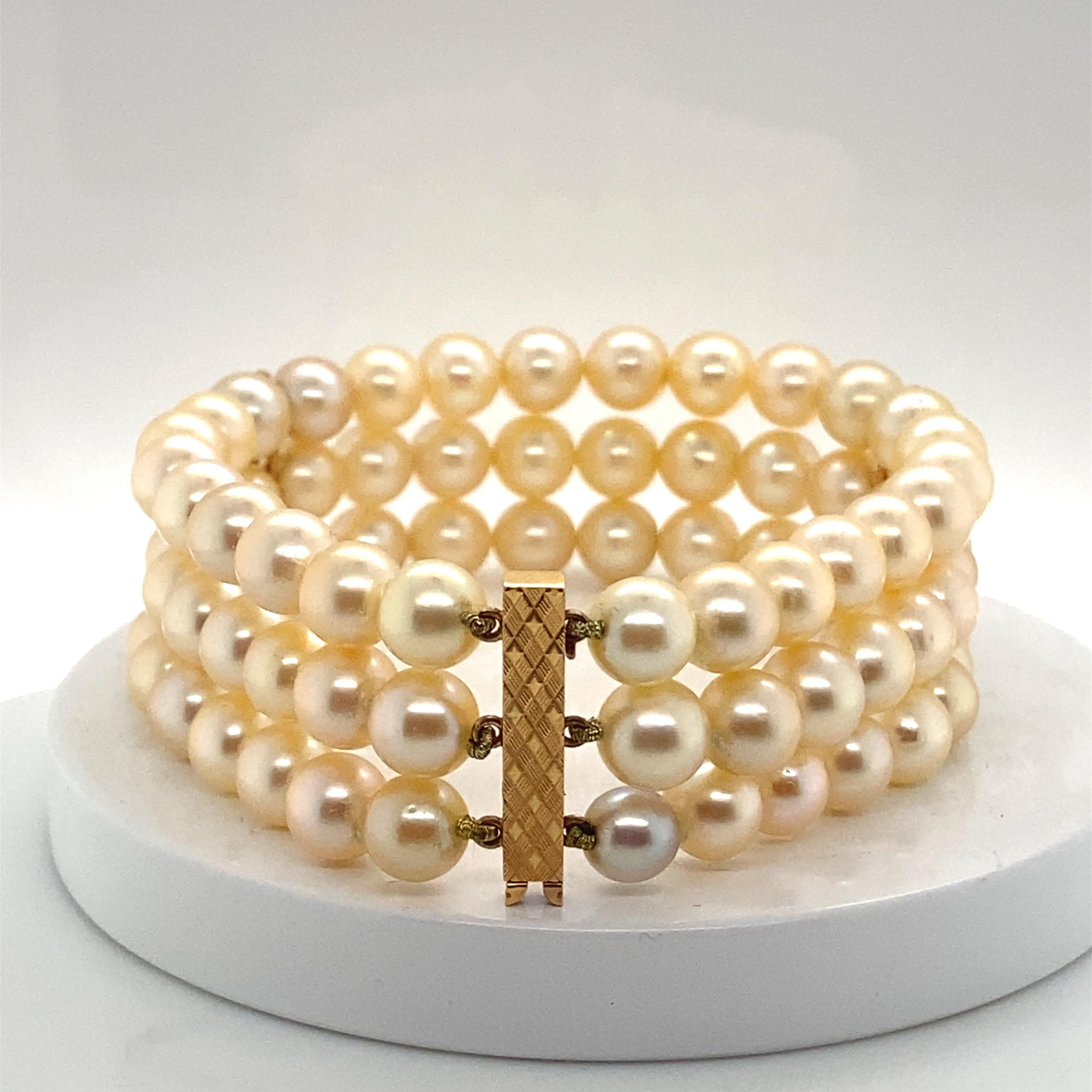 layered pearl bracelet