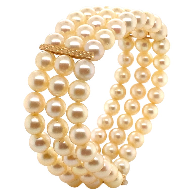 French Pearl Bracelet Vintage with 18 Carats Barrettes Gold For Sale at  1stDibs | sylvie maille, montblanc gift wrapping, layered pearl bracelet