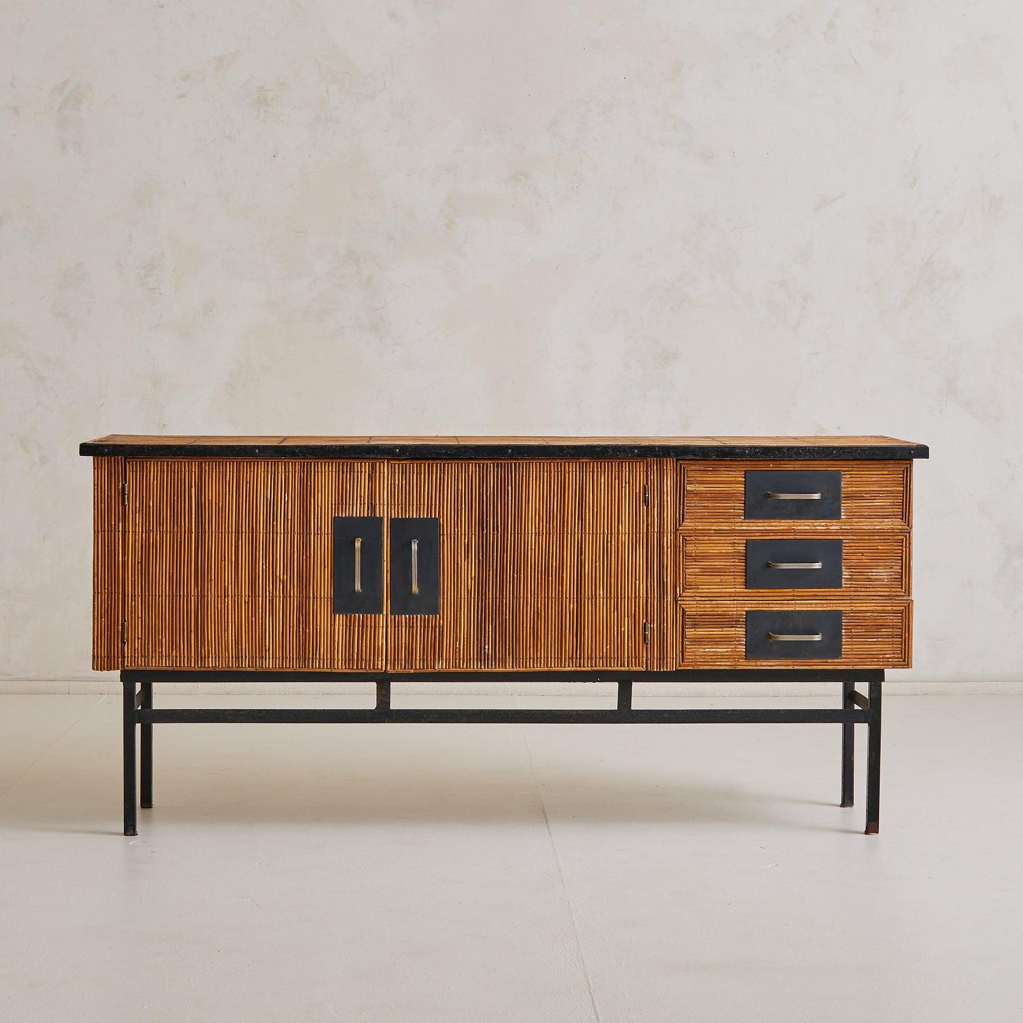 French Pencil Reed Sideboard with Iron Base, 1960s Francés en venta