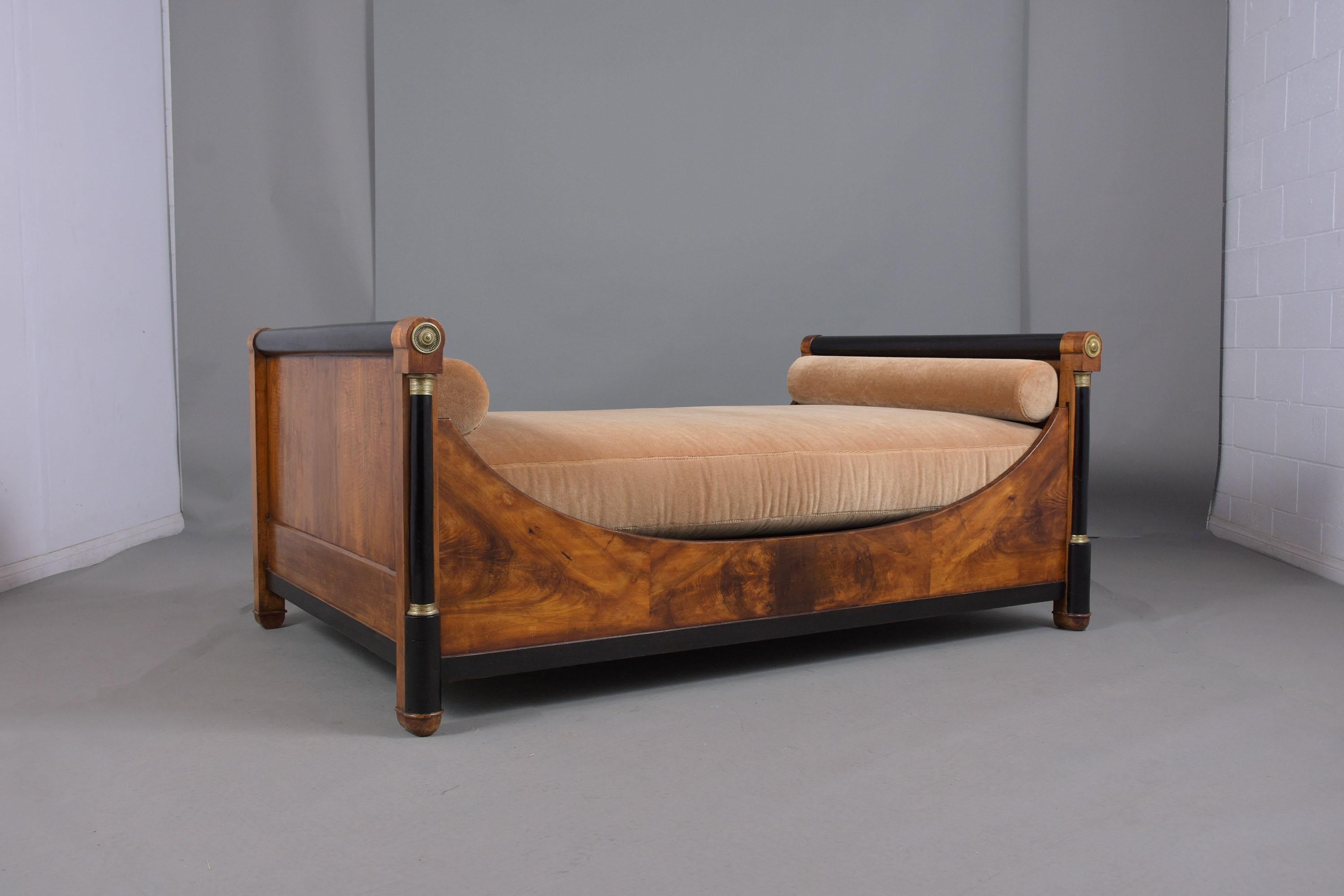 French Period Empire Directoire Daybed In Good Condition In Los Angeles, CA