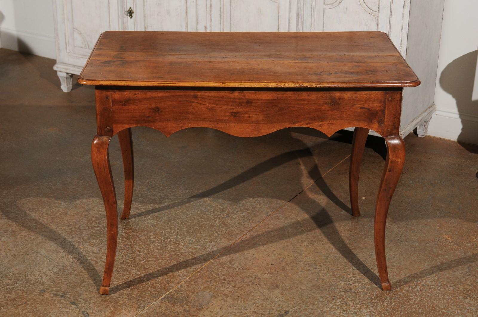 French Period Louis XV 18th Century Walnut Table with Drawer and Cabriole Legs 6