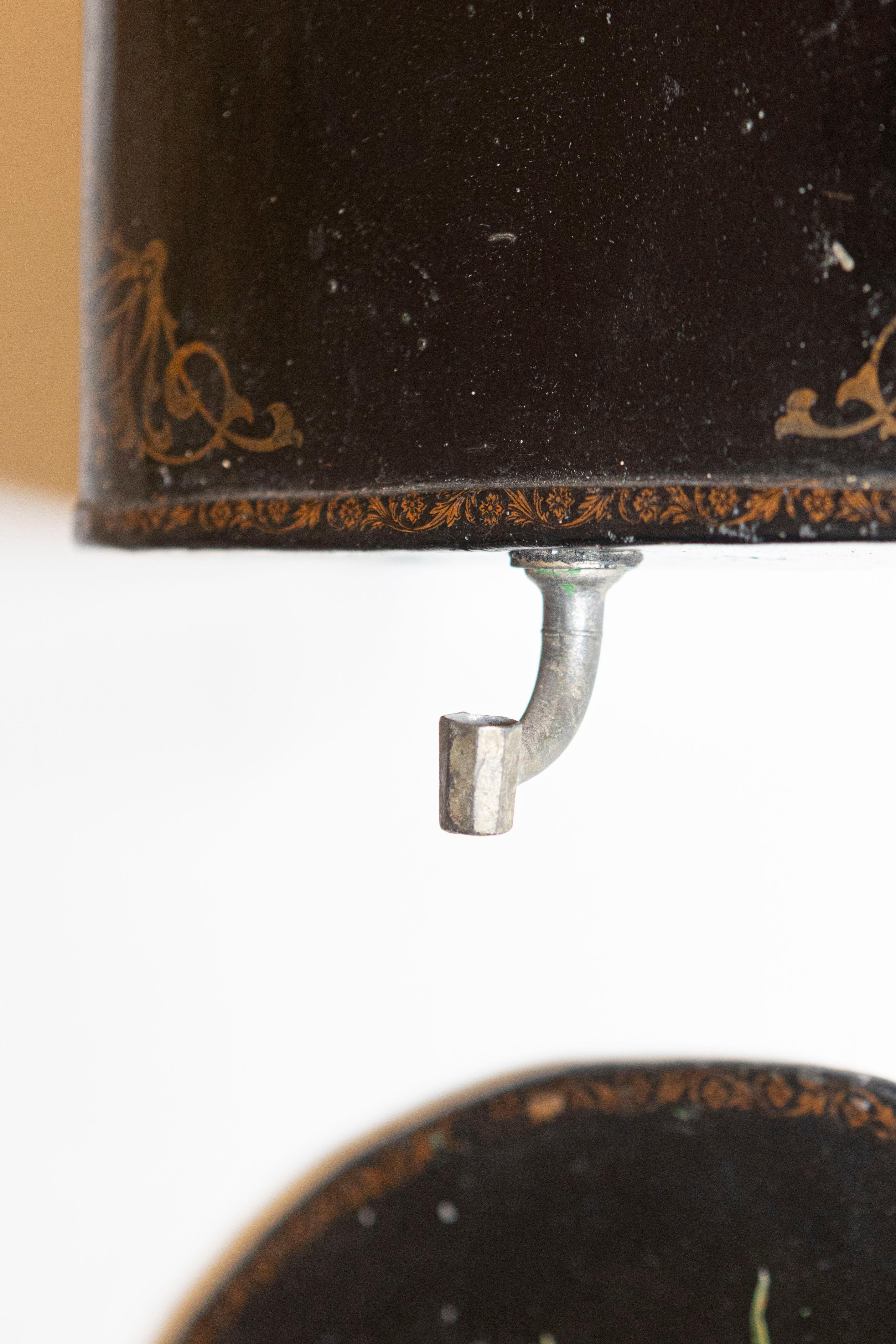 French Period Napoleon III Black Painted Tôle Lavabo with Floral Décor, 1870s For Sale 2