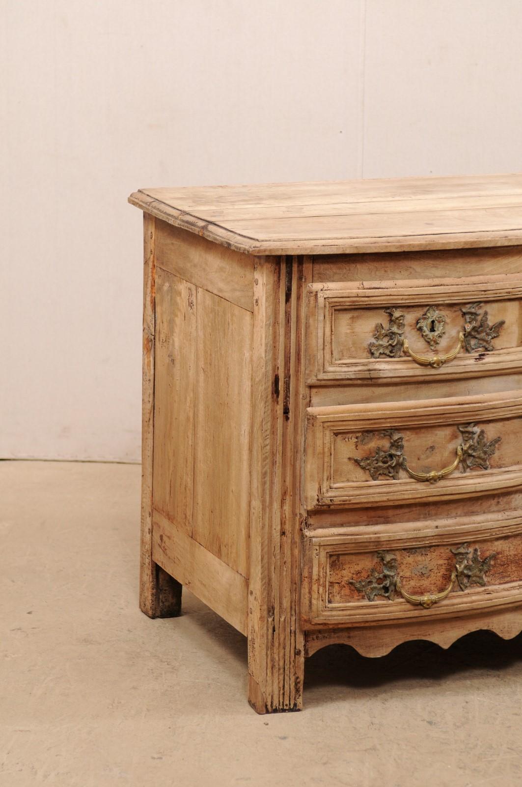 French Period Rococo Serpentine Front Carved-Wood Chest with Elaborate Hardware In Good Condition In Atlanta, GA