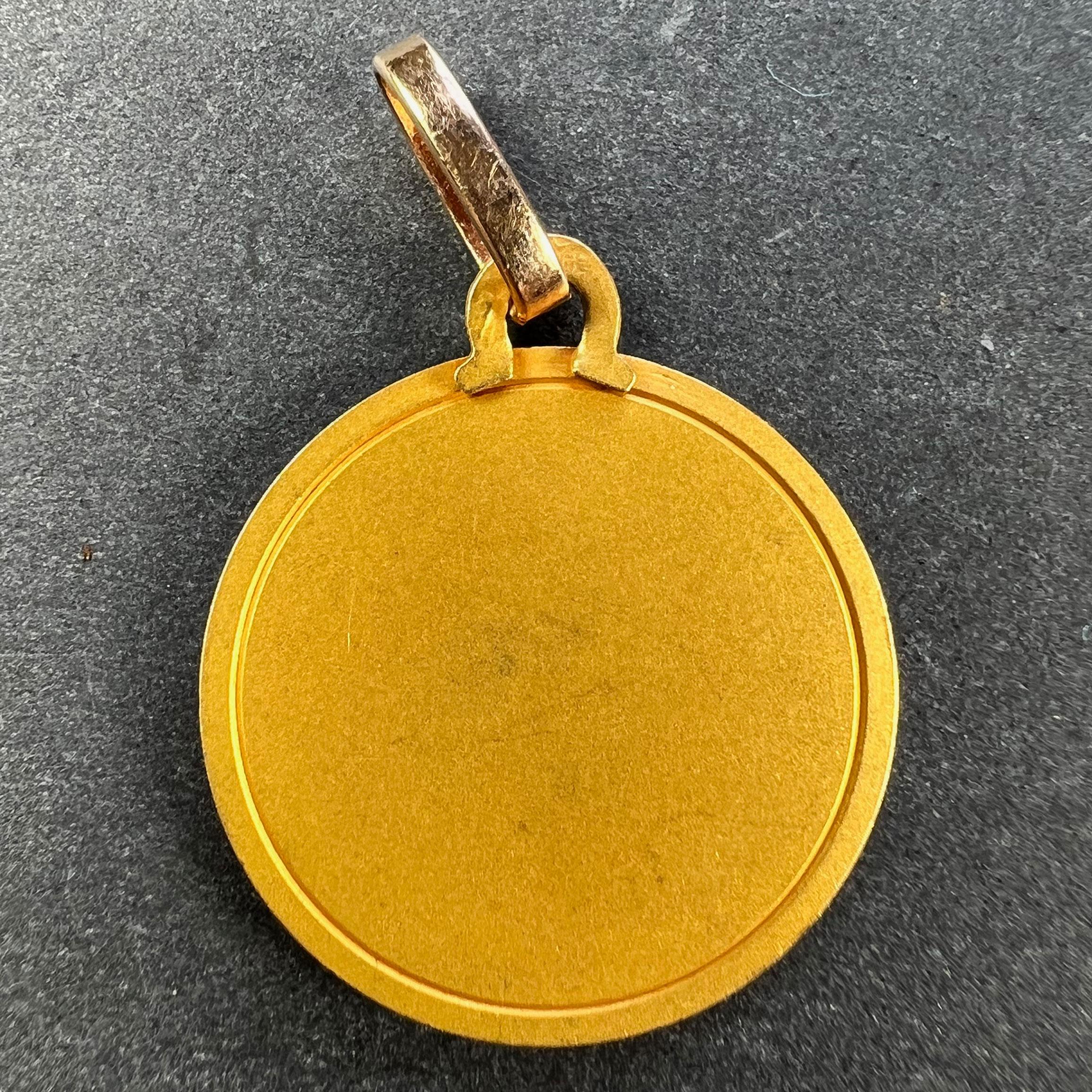 French Perriat Virgin Mary 18K Yellow Gold Religious Medal Pendant In Good Condition In London, GB