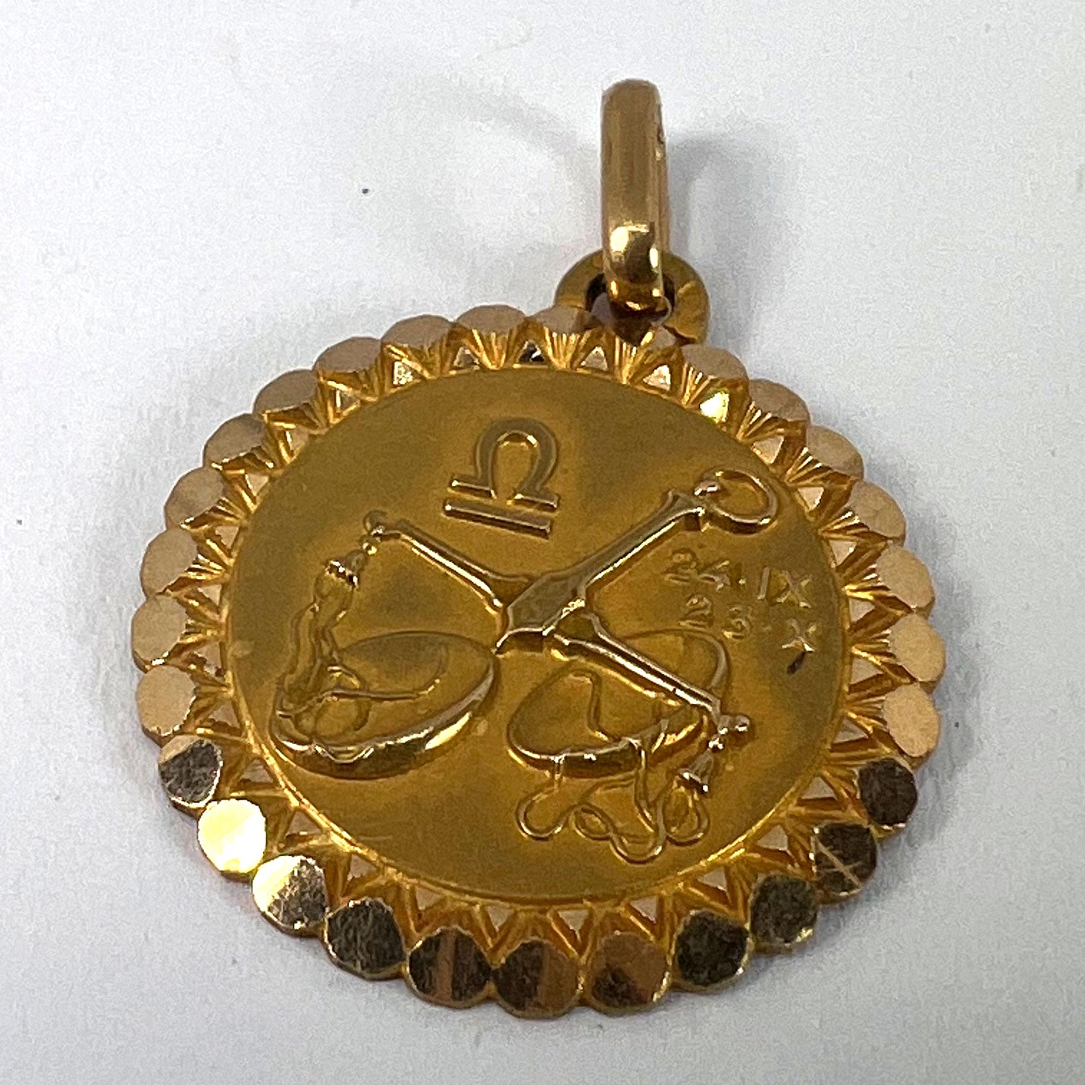 Pendentif à breloques en or jaune 18 carats French Perroud Large Libra Zodiac Starsign en vente 8