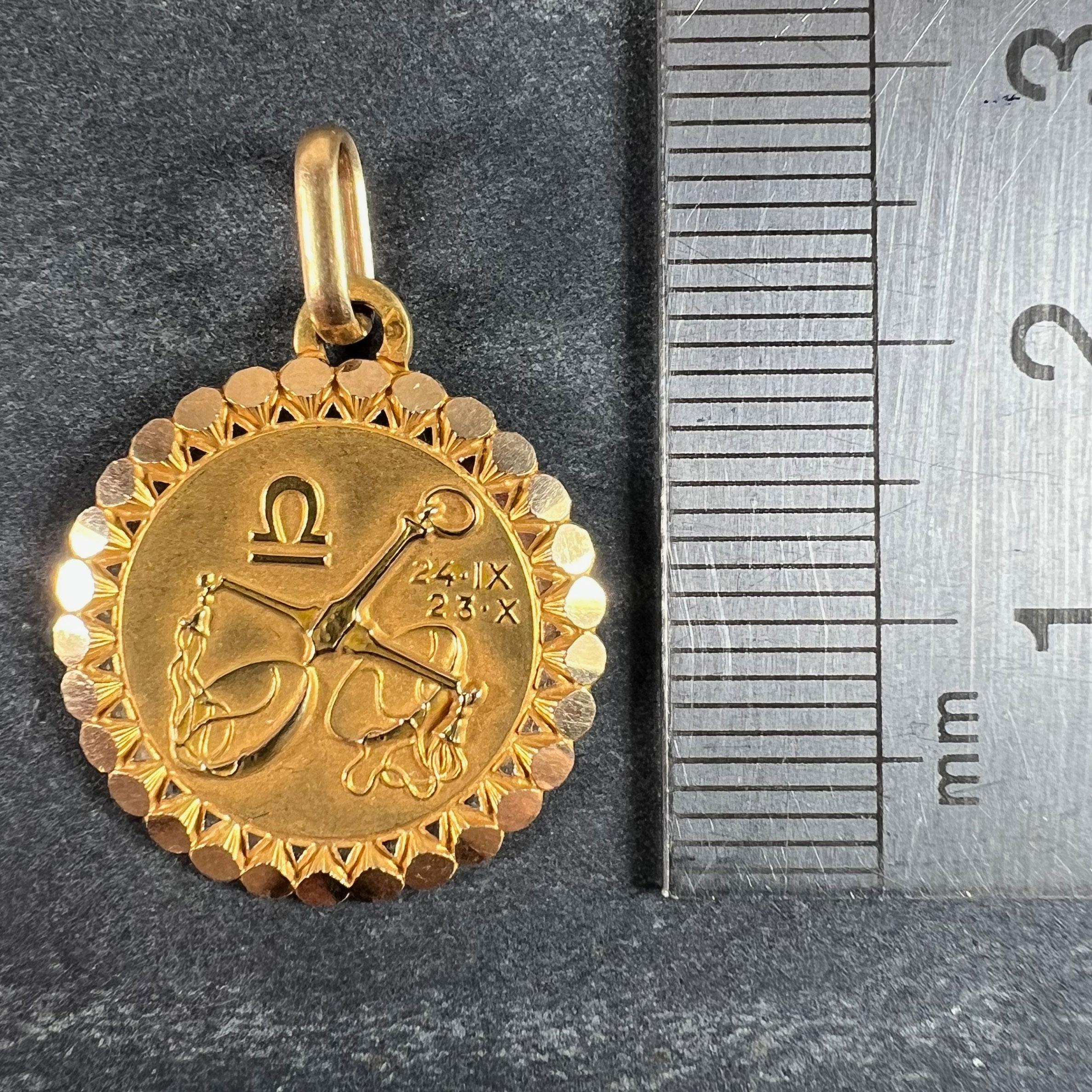 Pendentif à breloques en or jaune 18 carats French Perroud Large Libra Zodiac Starsign en vente 5
