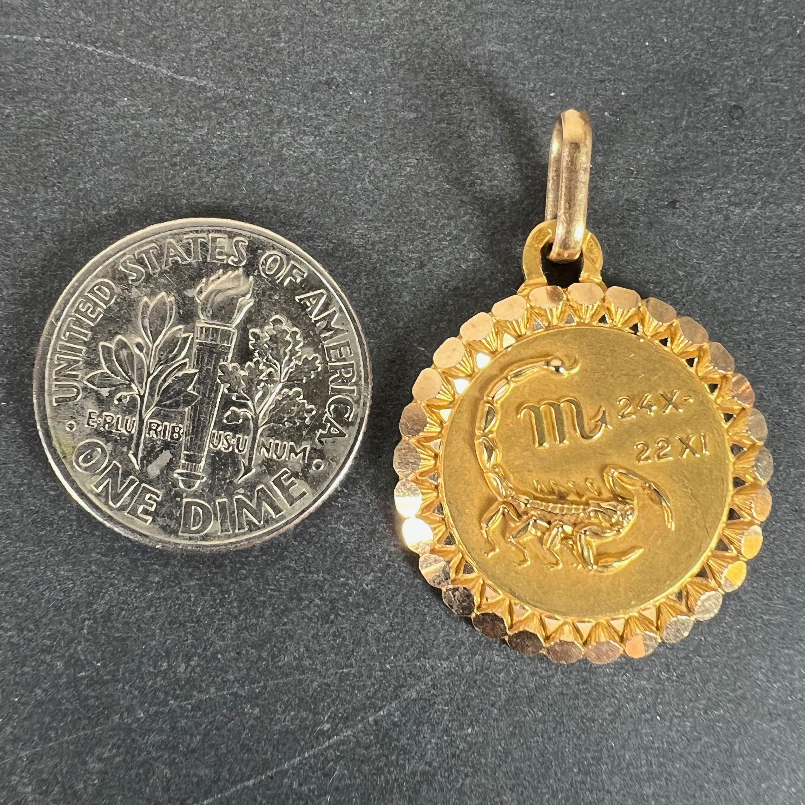 Pendentif à breloques en or jaune 18K French Perroud Large Scorpio Zodiac Starsign en vente 6