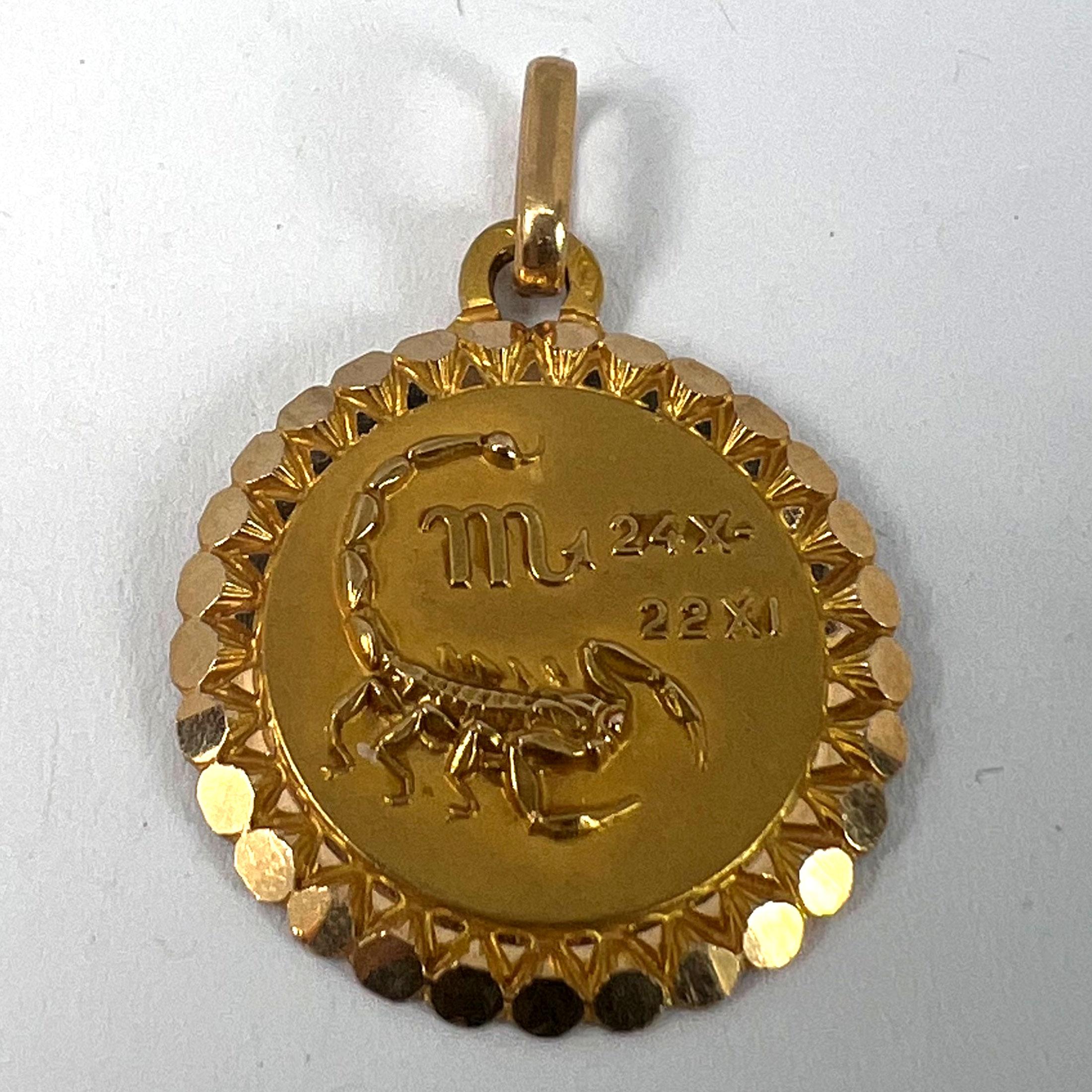 Pendentif à breloques en or jaune 18K French Perroud Large Scorpio Zodiac Starsign en vente 8