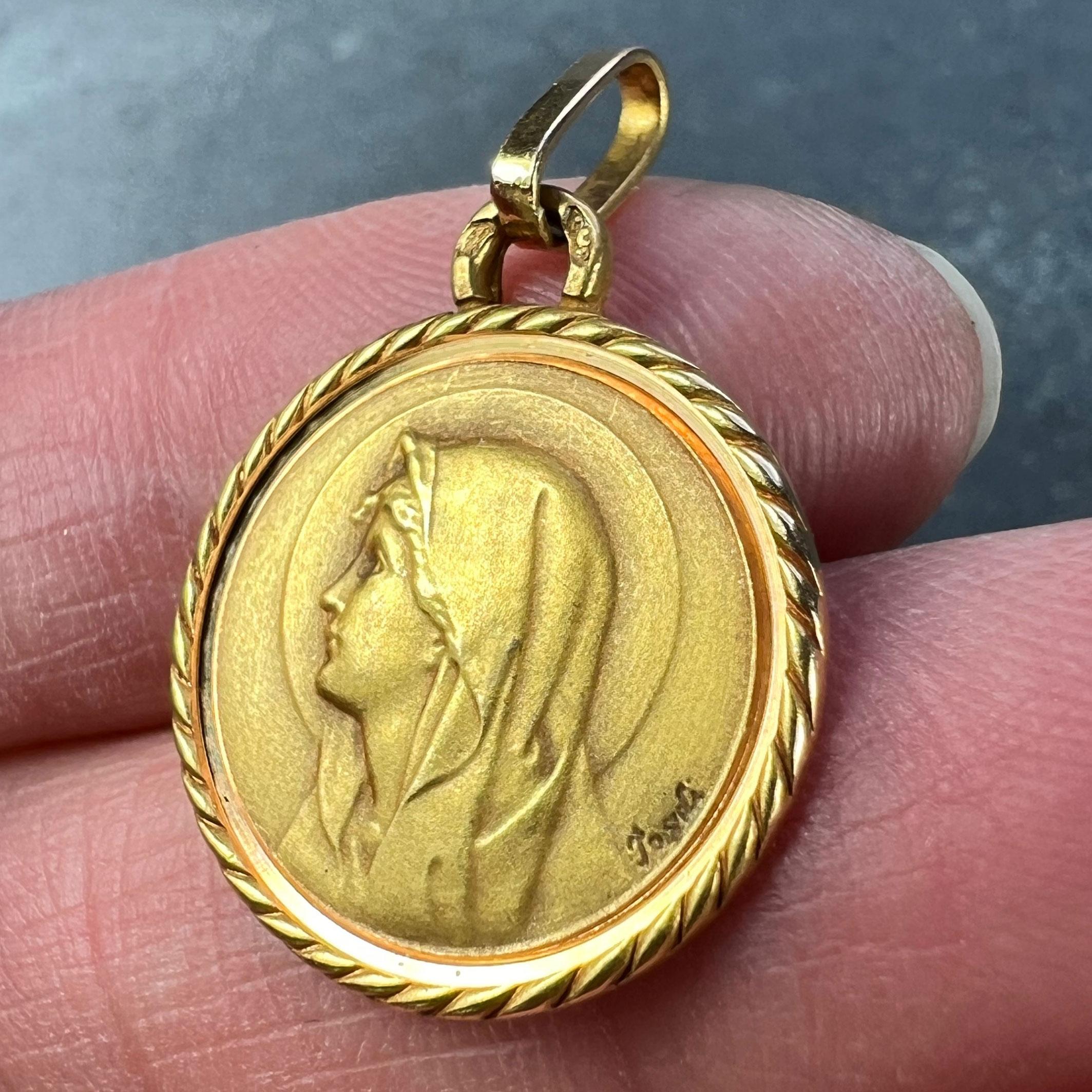 French Perroud Pagdi 18K Yellow Gold Virgin Mary Medal Pendant For Sale 2
