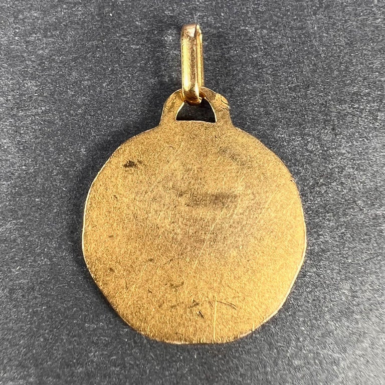 French Perroud Virgin Mary 18K Yellow Gold Charm Pendant  In Good Condition For Sale In London, GB