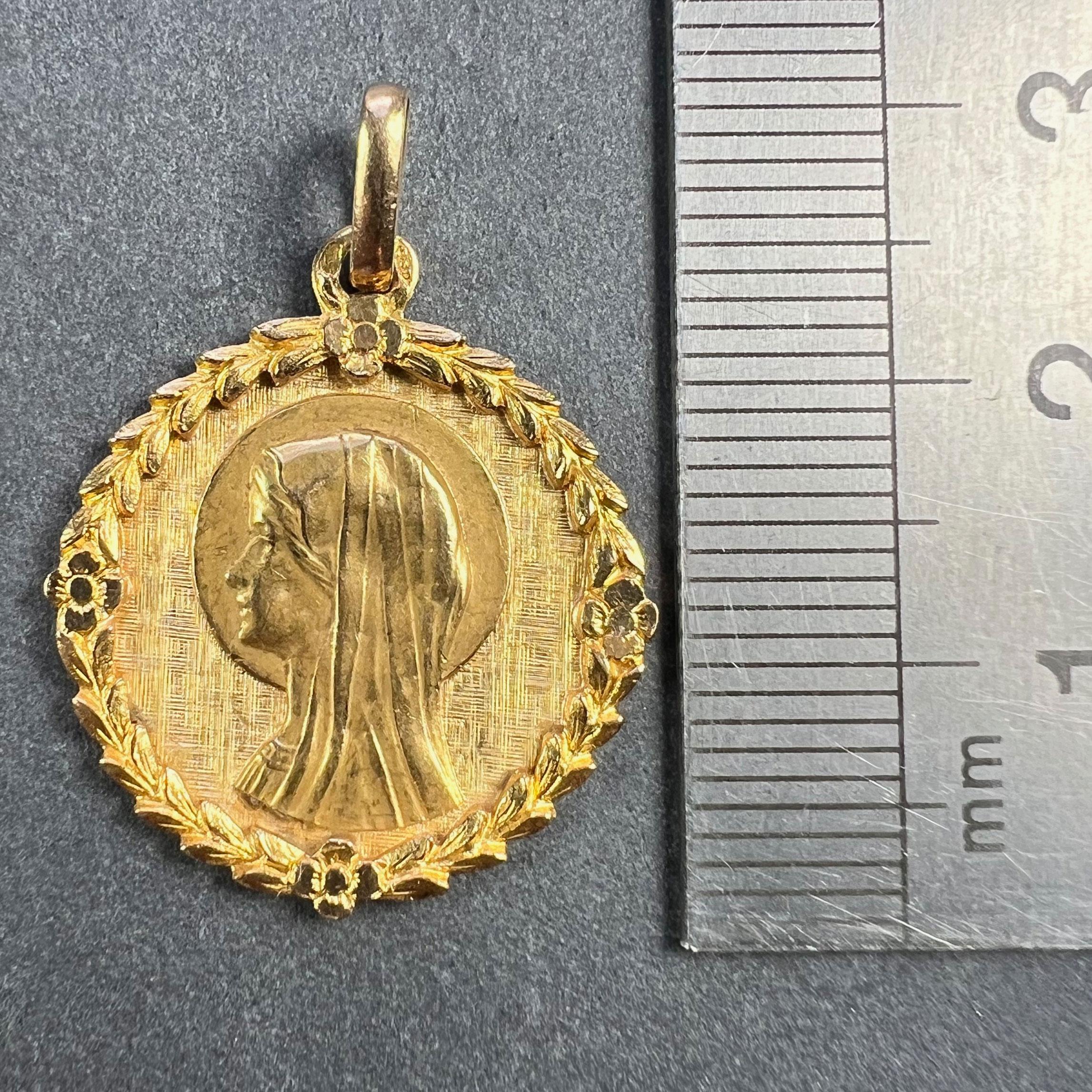 Französisch Perroud Jungfrau Maria Blumen Blätter Kranz 18K Gelb Gold Medal Charme Stift im Angebot 6