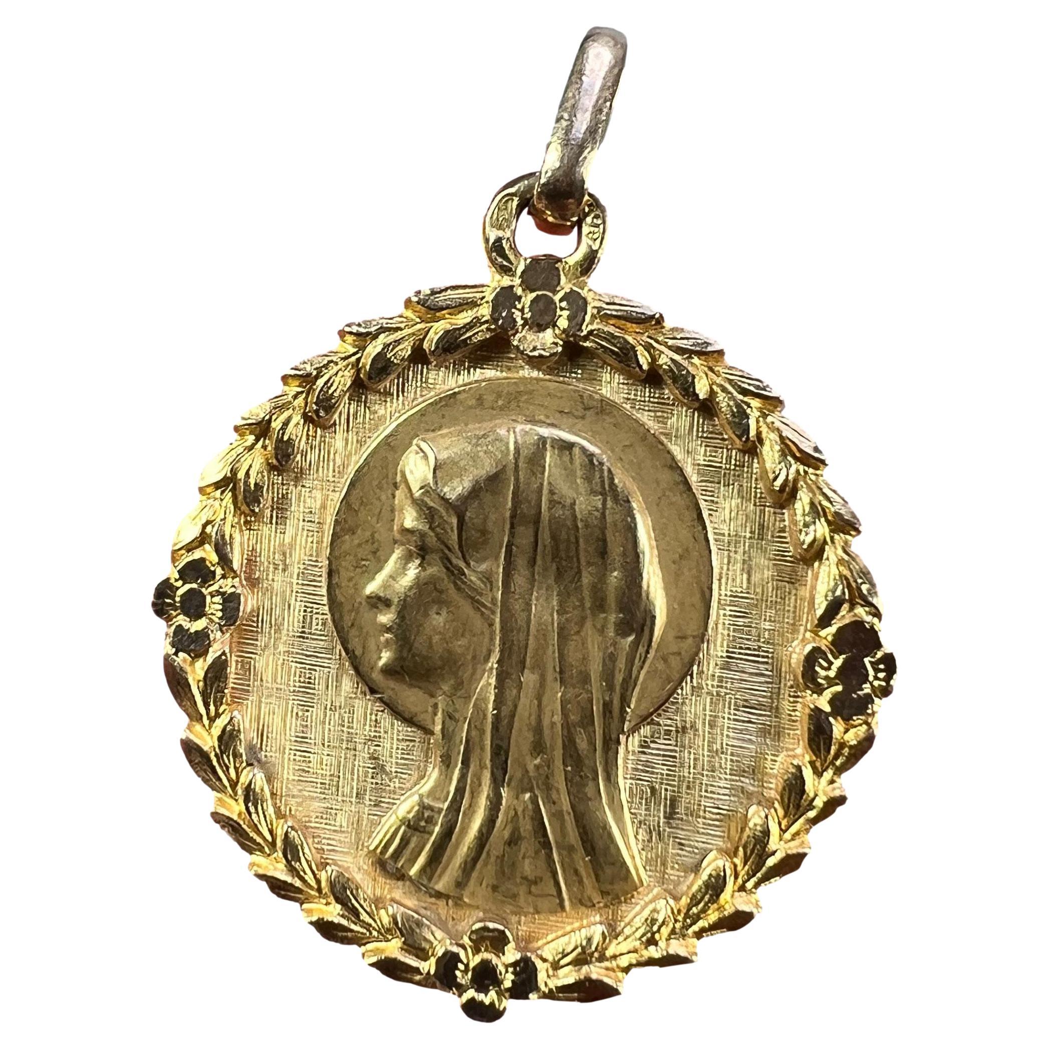 Französisch Perroud Jungfrau Maria Blumen Blätter Kranz 18K Gelb Gold Medal Charme Stift im Angebot