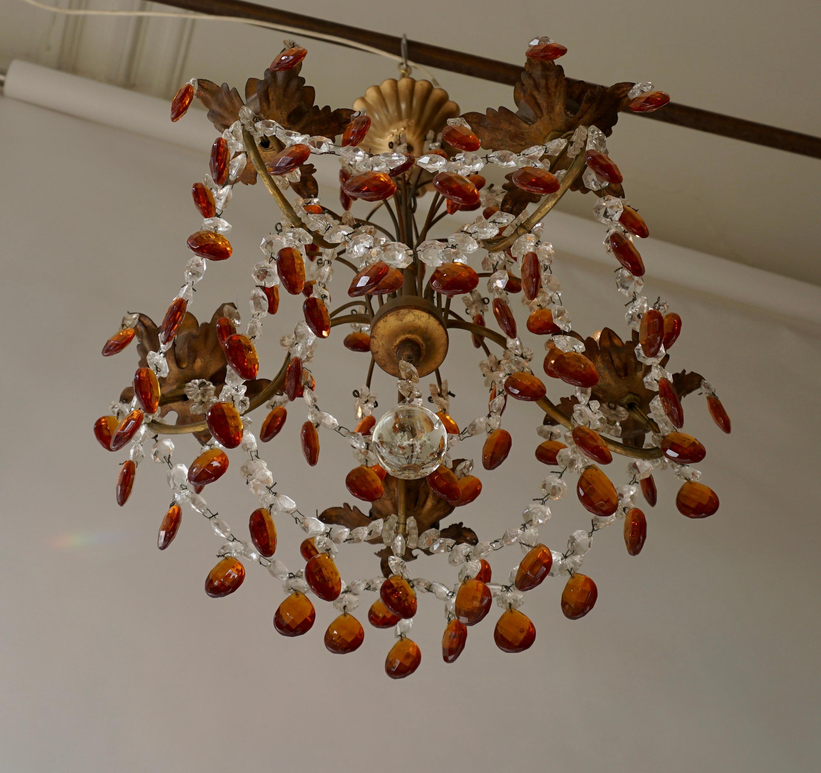 French Petit Amber and Crystal Beads Chandelier In Good Condition For Sale In Antwerp, BE
