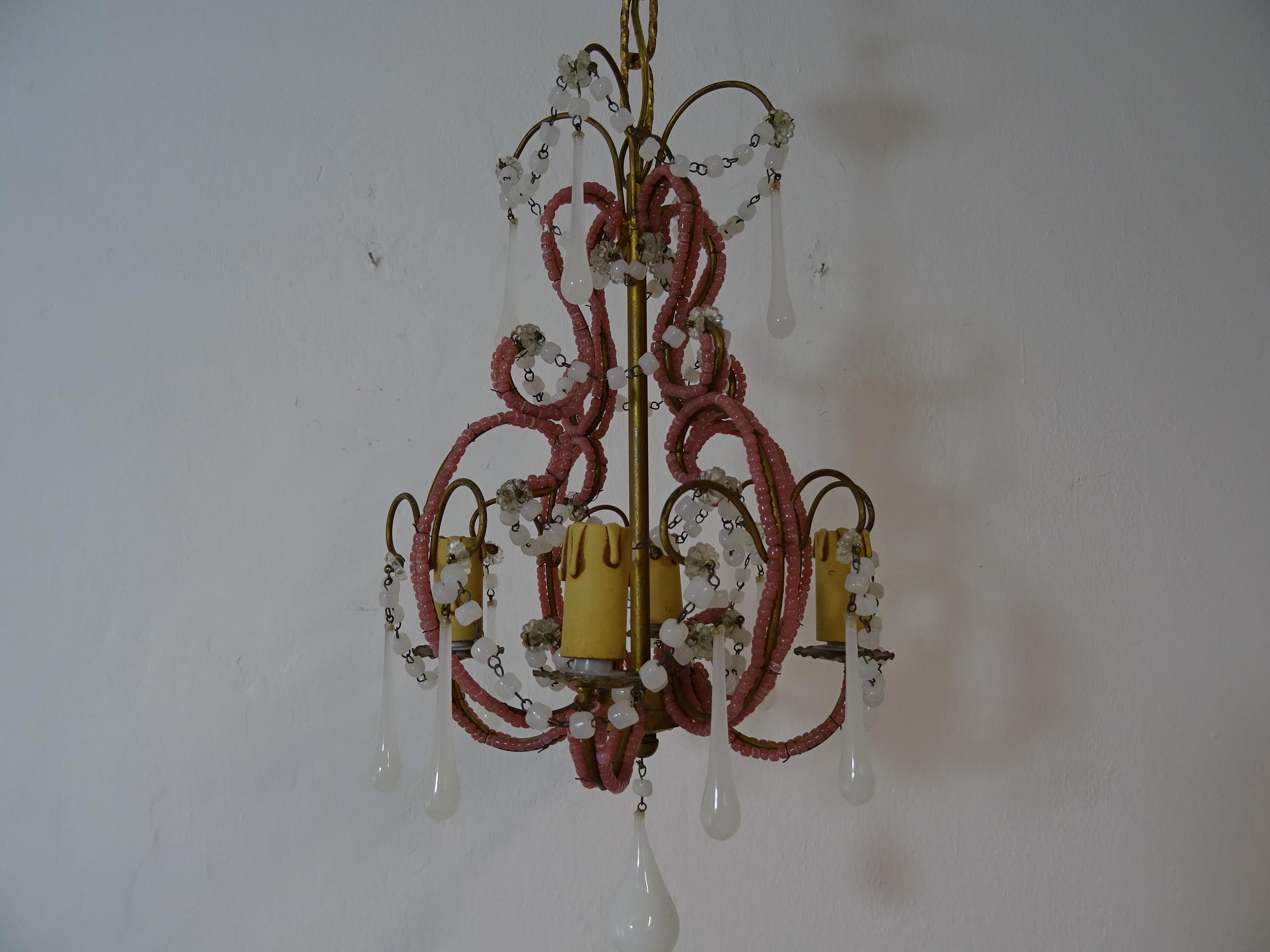 French Petit Pink & White Opaline Drops Beaded Swags Chandelier, circa 1920 In Good Condition For Sale In Modena (MO), Modena (Mo)