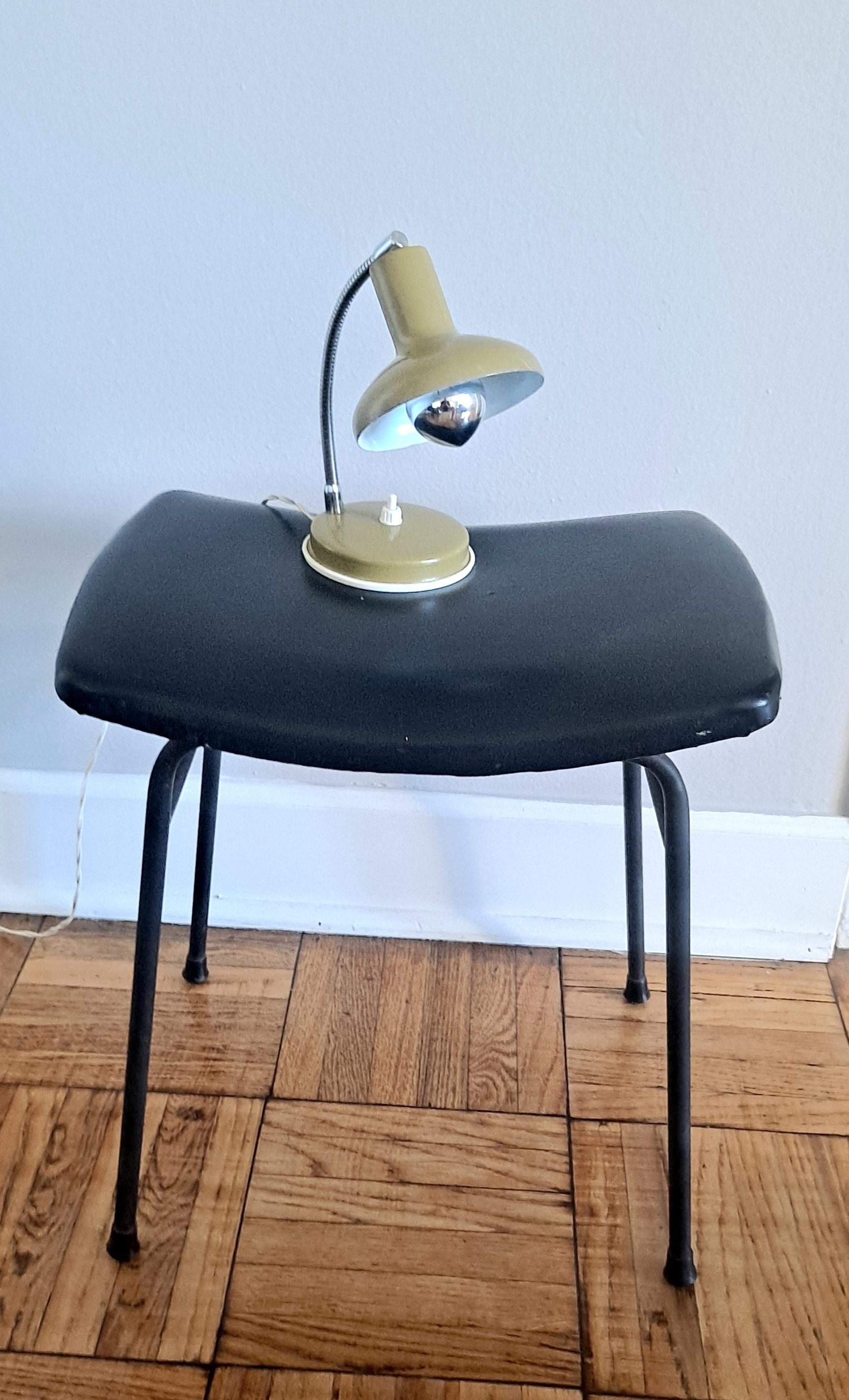 Metal French Petit table lamp 