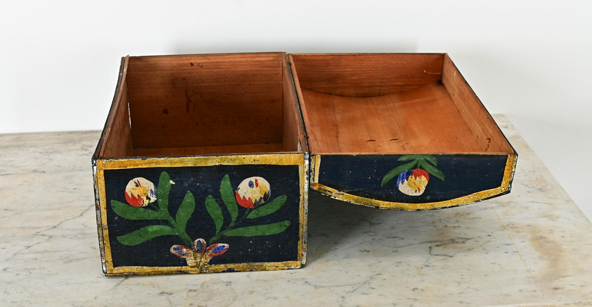 French Petite Bridal Box from Normandy For Sale 4